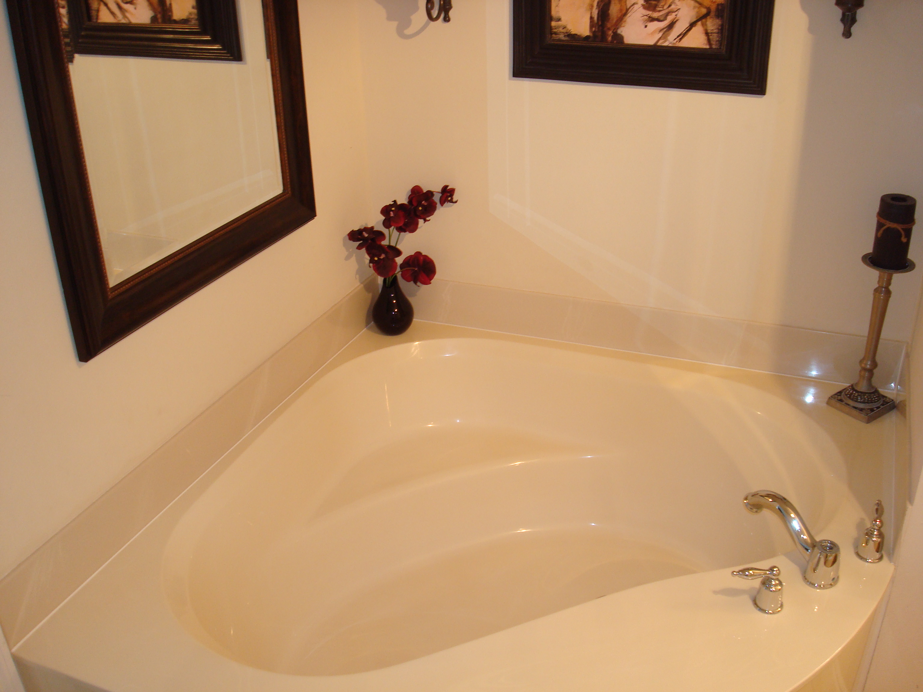 Plus there's a large, deep soaking tub too! Treat yourself to a bit of luxury.