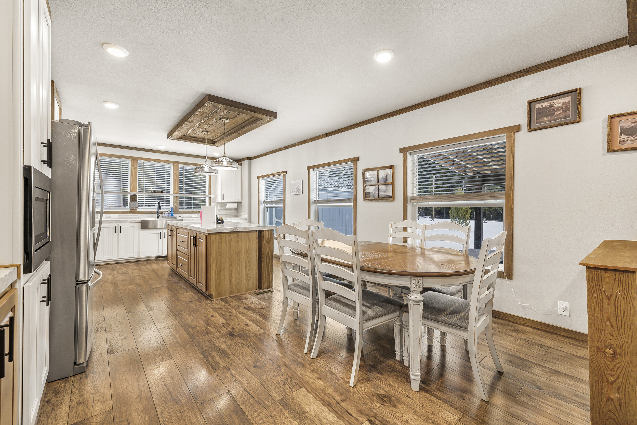 Fully stocked kitchen and dining area