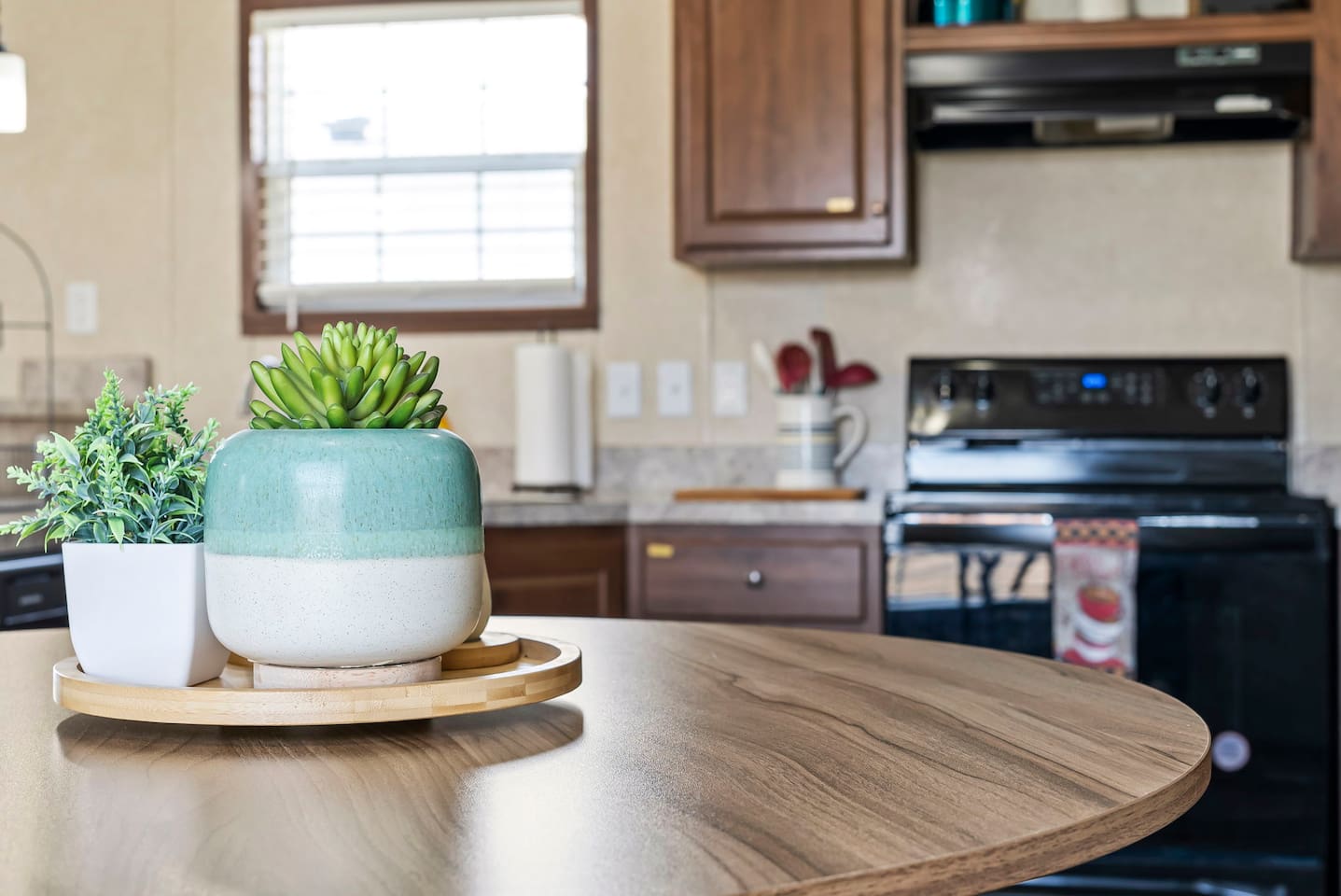 Close-up of the dining table setup with tasteful décor—perfect for enjoying morning coffee or evening meals.