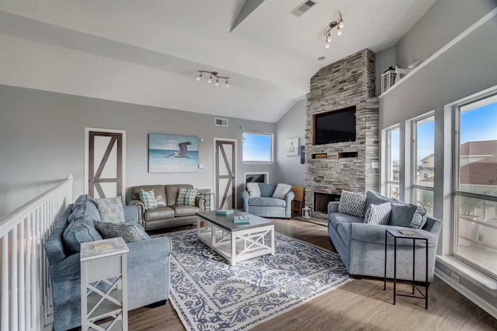 0c7185b51ee94f9bbf903caff35439ff | Beachhouse | Texas | TX | Vacation Homes | Galveston | Crystal Beach | Kokomo | Breezy Days | Beachfront Elegance | Sunrise Serenity | Southern Sands Property Management, LLC