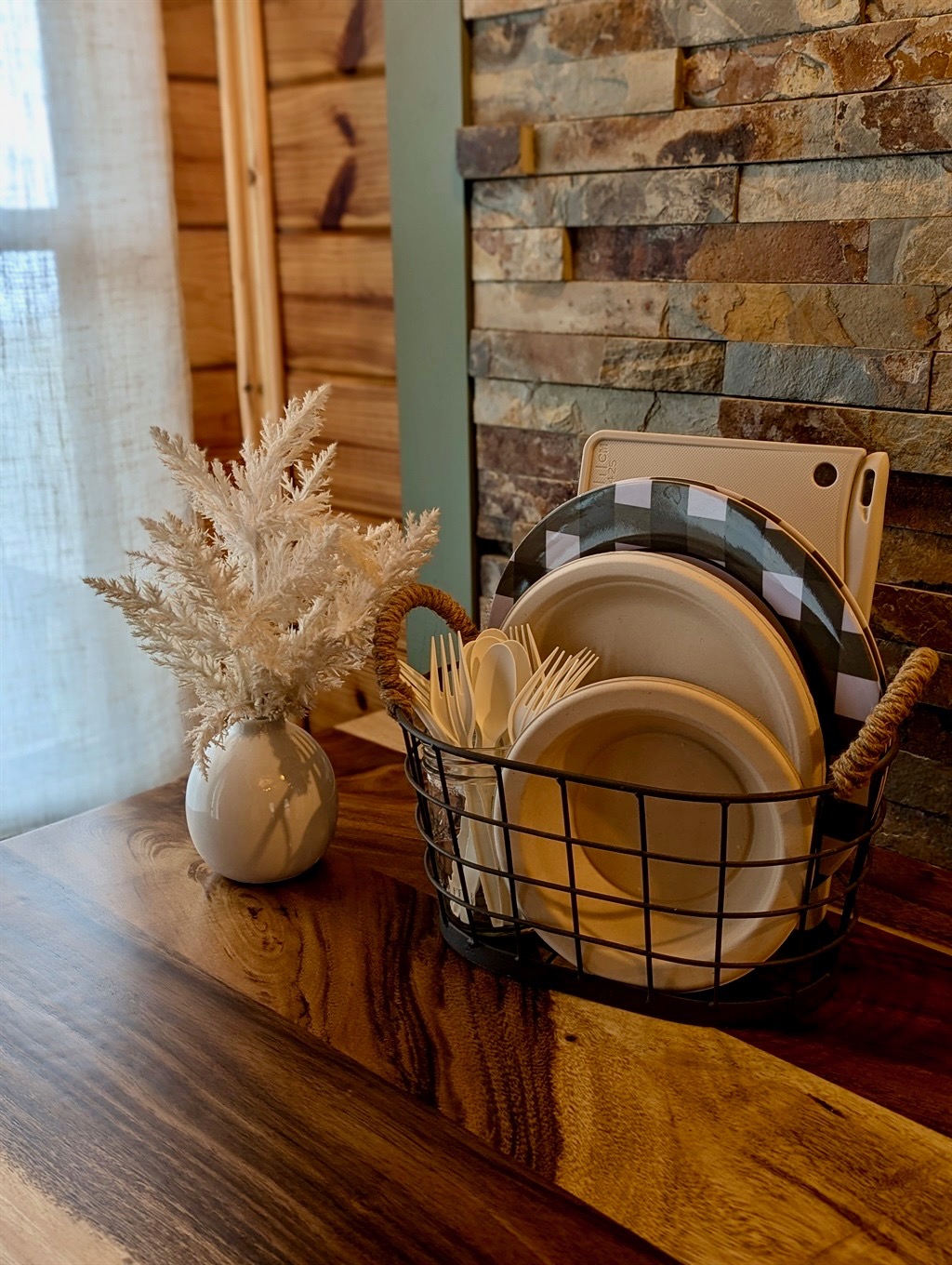 Compostable dining ware provided.