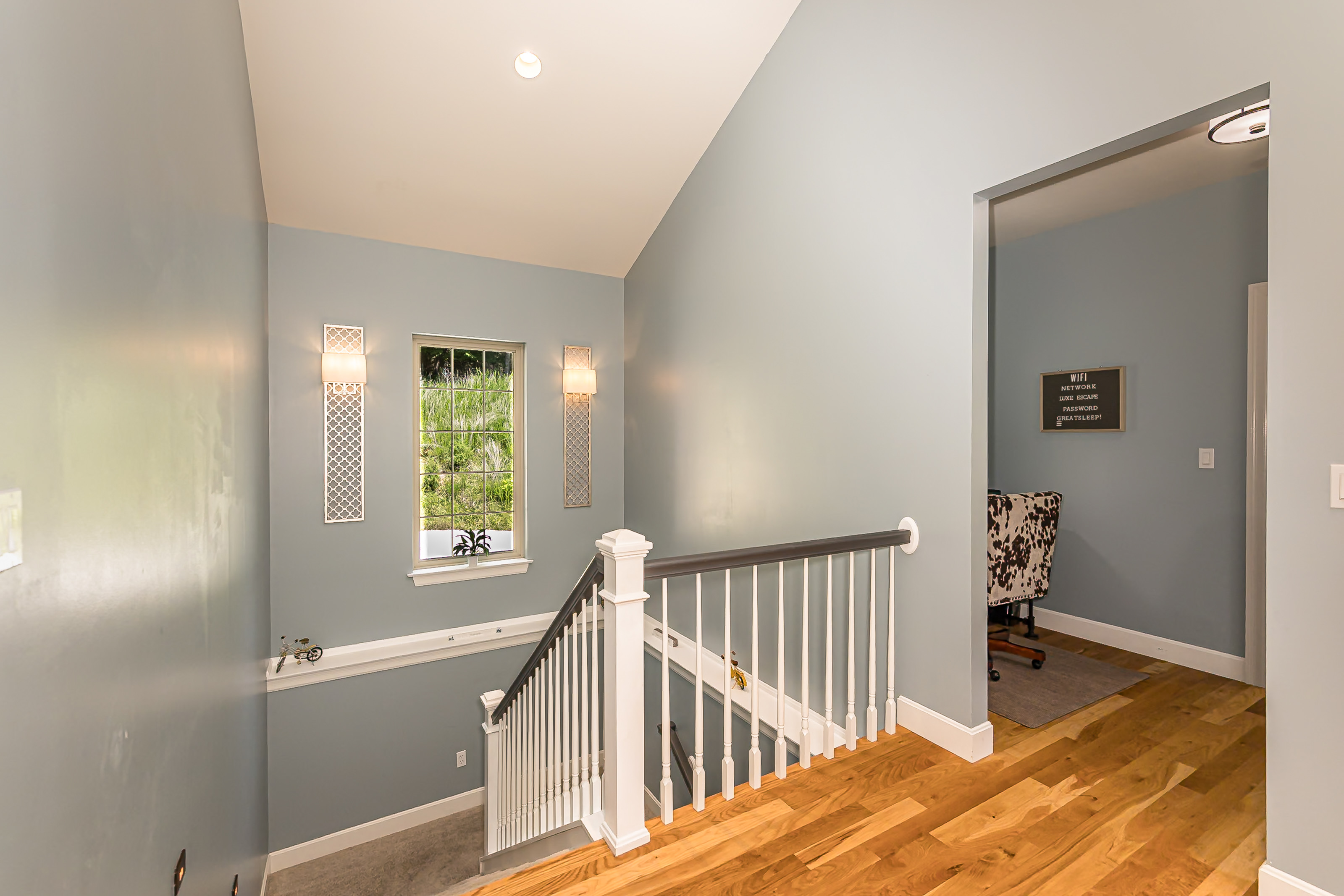 Stairs going to the lower level
