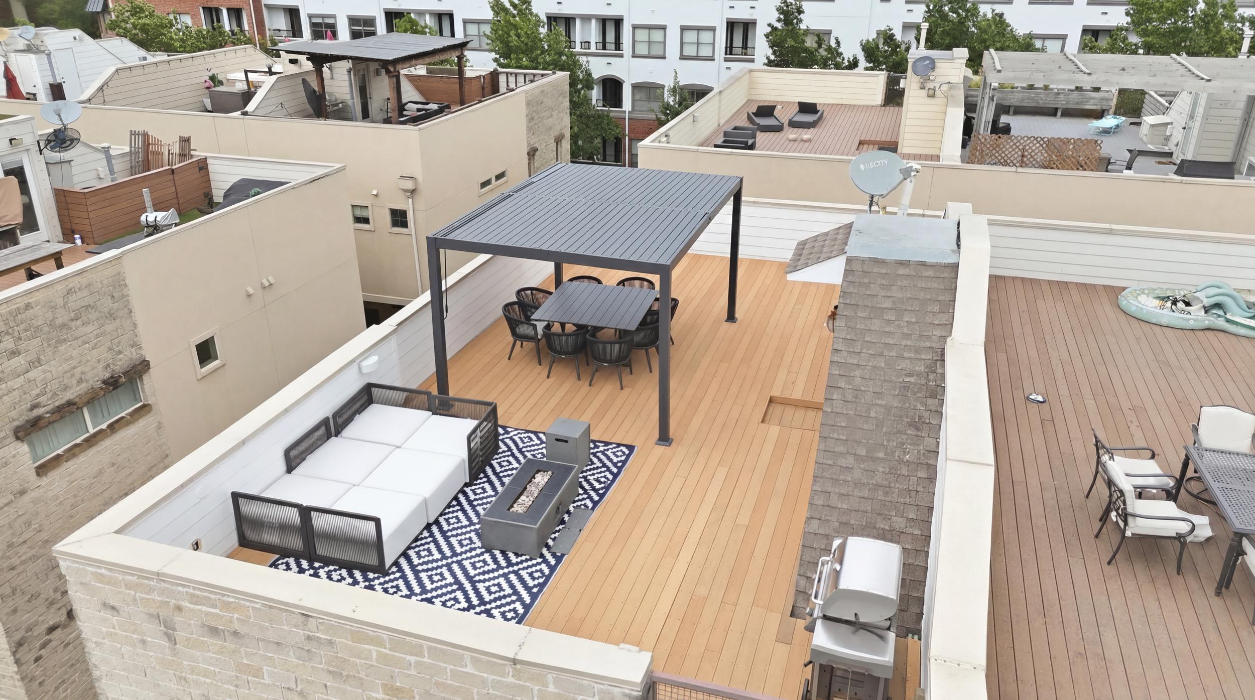 Lounge under the sun on the spacious deck with stunning city views!