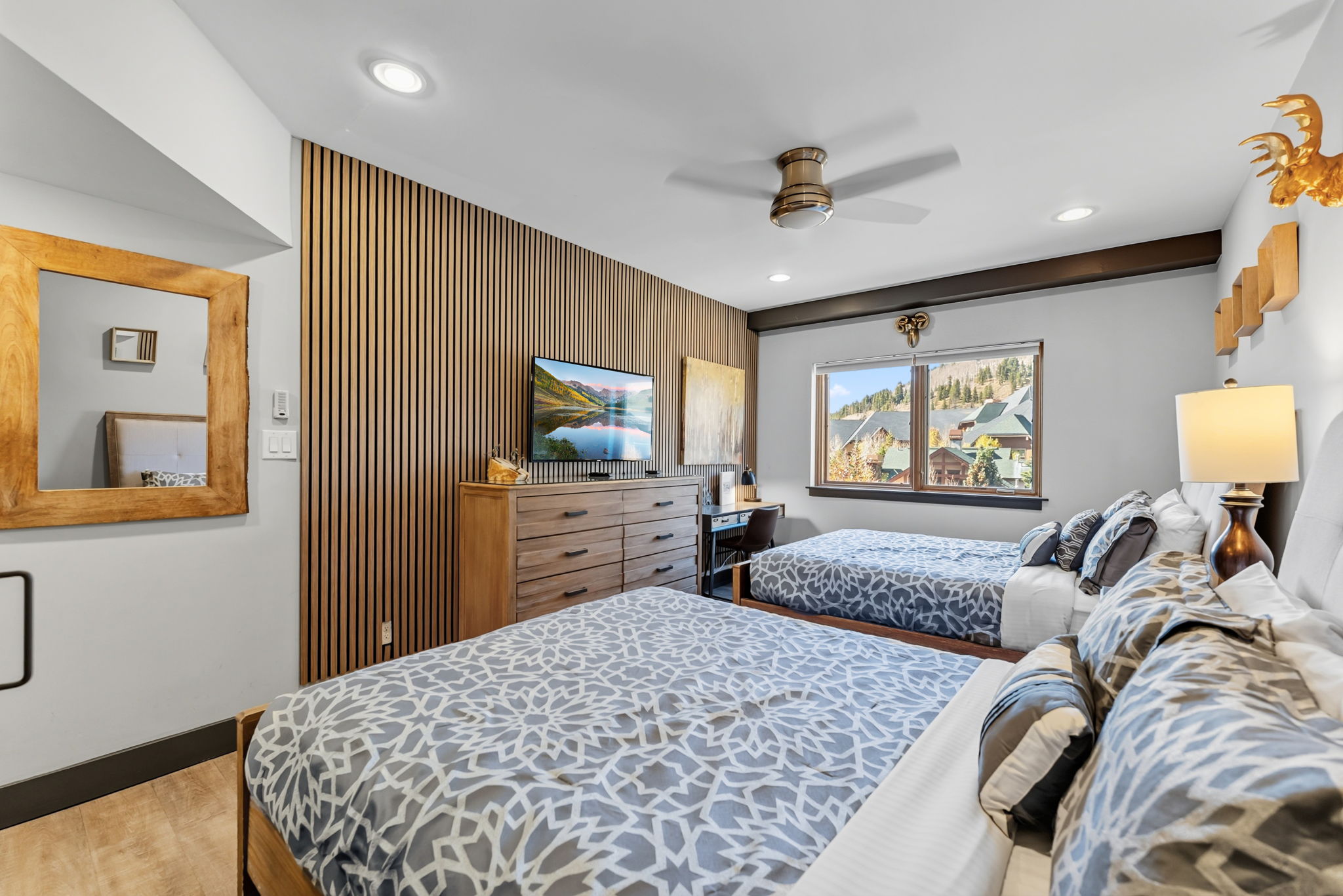 Hotel style bedroom, two Queen beds, Smart TV