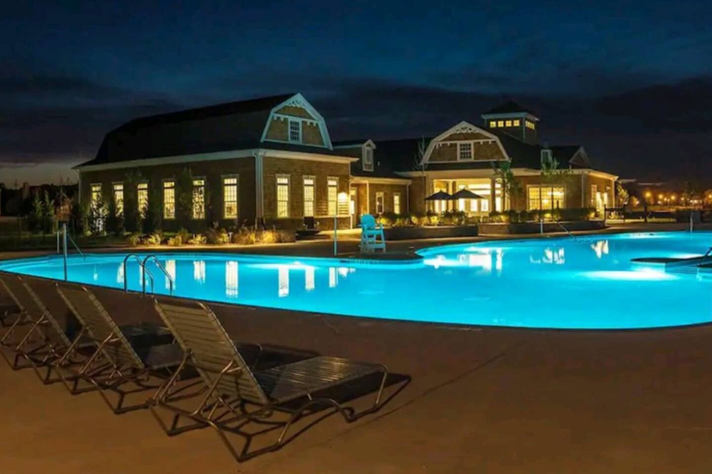 Enjoy refreshing swims, soak up the sun on loungers, and embrace the summer vibes in this seasonal oasis.