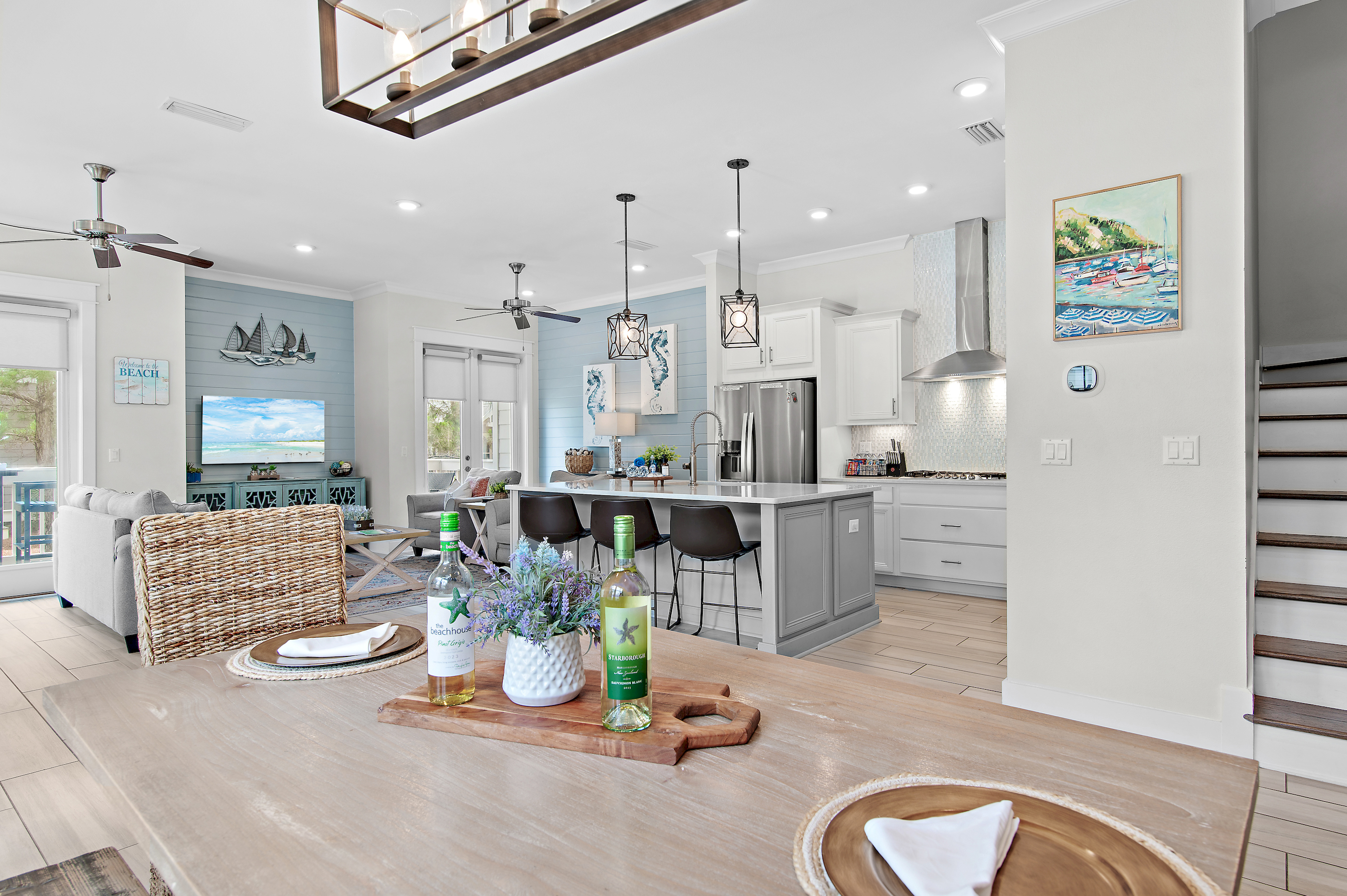 Super open living and kitchen area—perfect for hanging out with family or hosting friends.