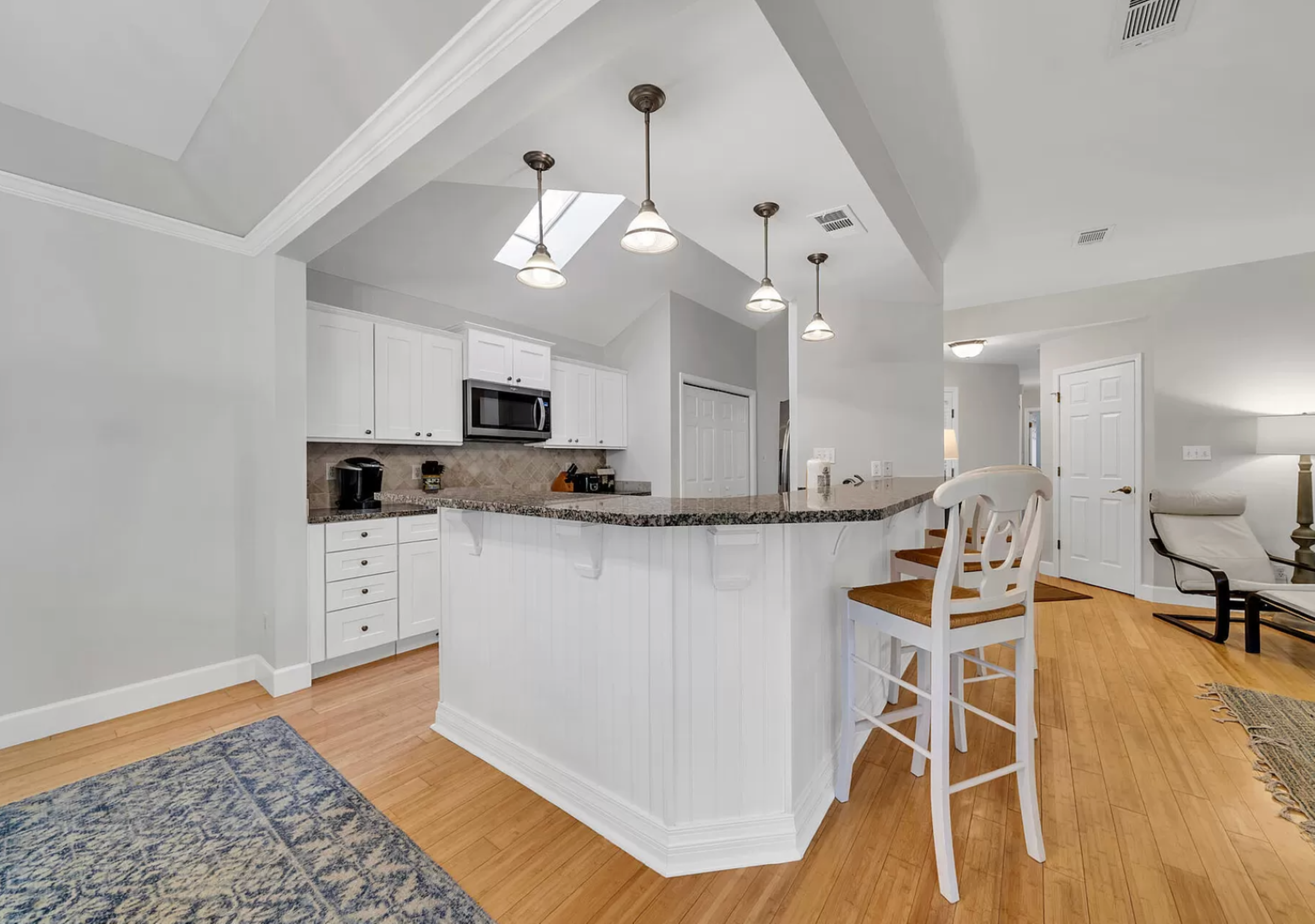 Say goodbye to basic kitchen amenities with our modern and high-quality cooking appliances.