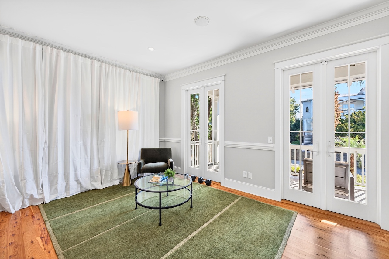 King Room 3 Seating Area