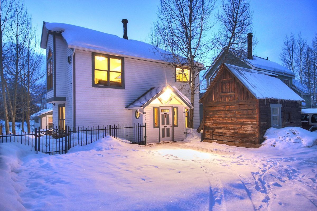 Entry and Parking in Winter