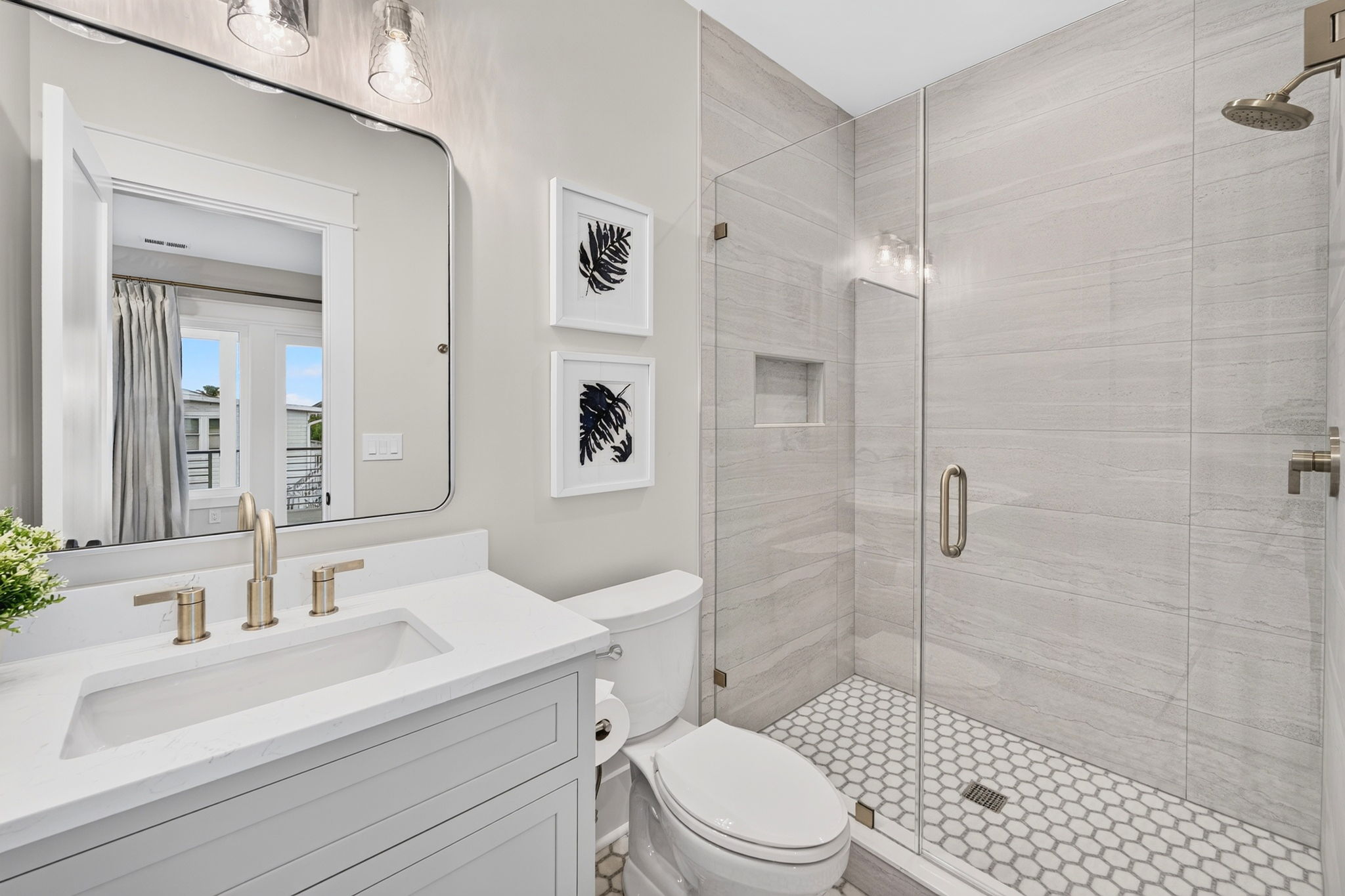 Bathroom 4: King Ensuite | Tahanan Palms | 3 38th Ave | IOP Escapes