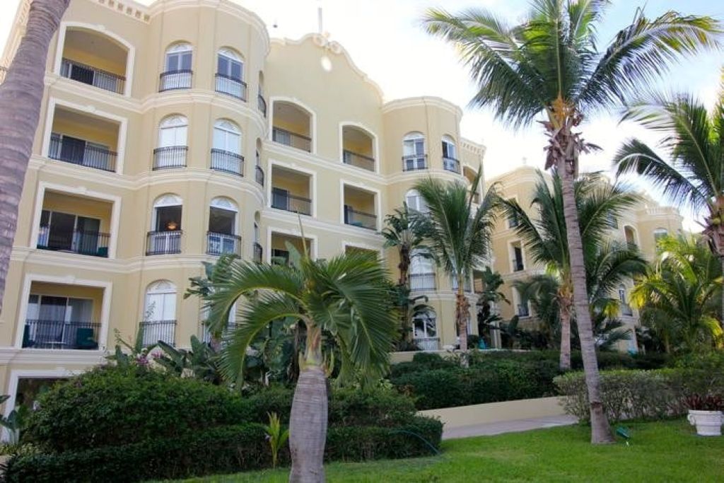 Owner Master Suite at Pueblo Bonito Emerald Bay, Vacation Travel Exclusives