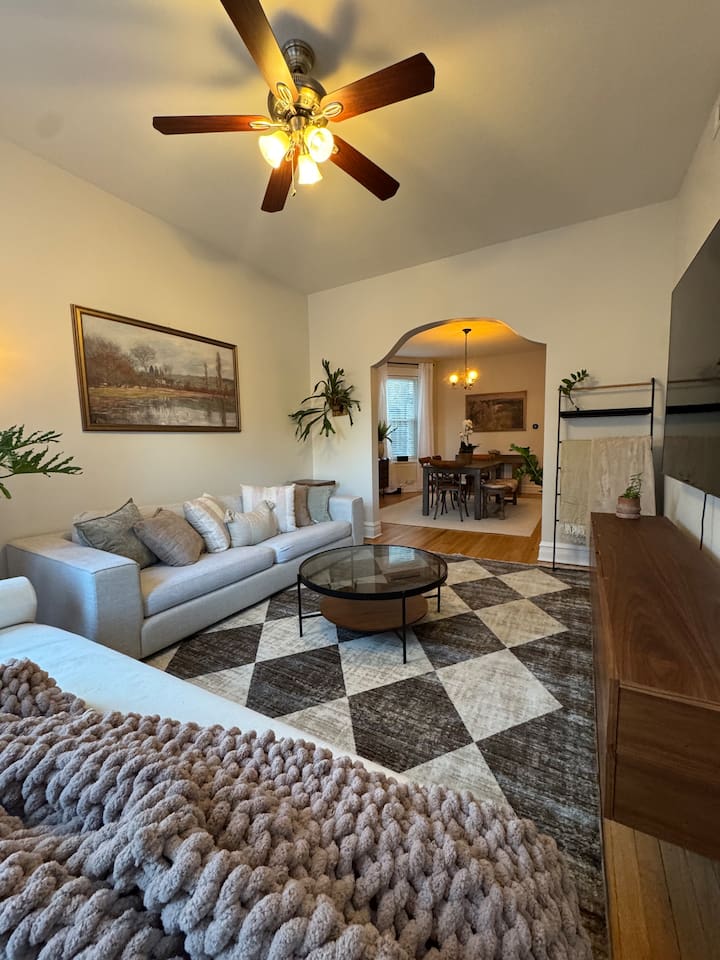 Open living room with plenty of seating for the entire group.