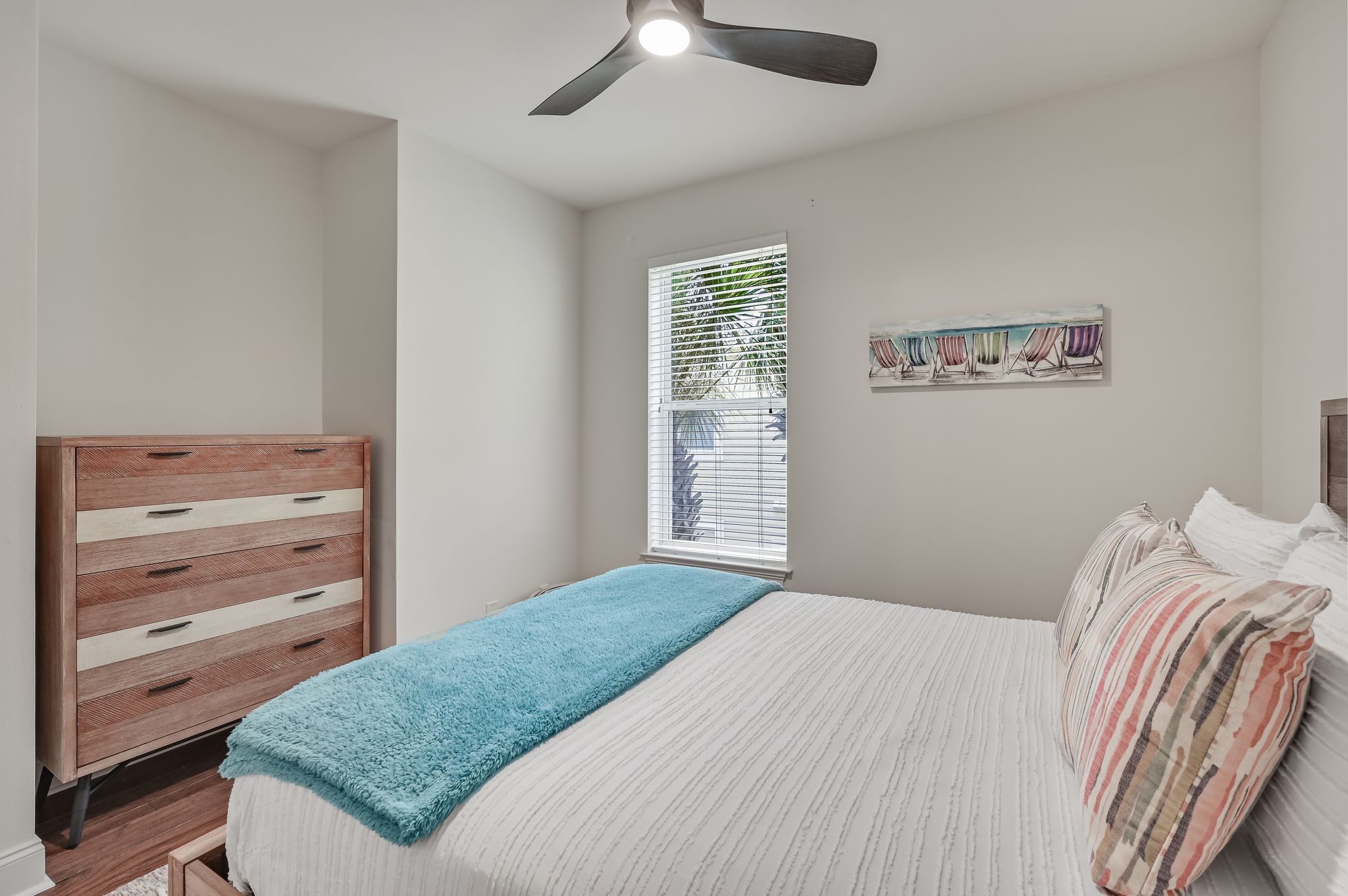 Queen Bedroom