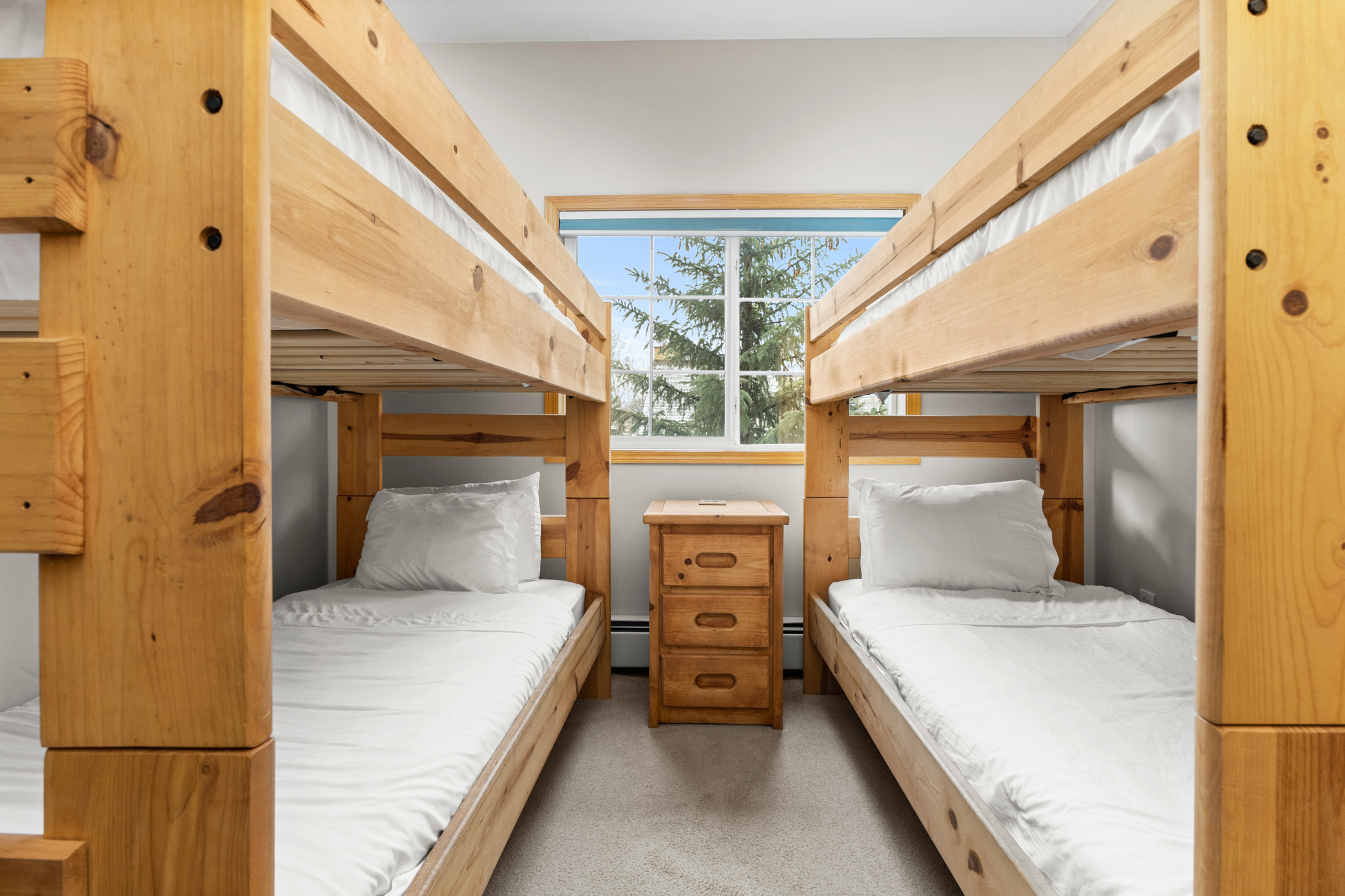 Twin Bunks Bedroom 3