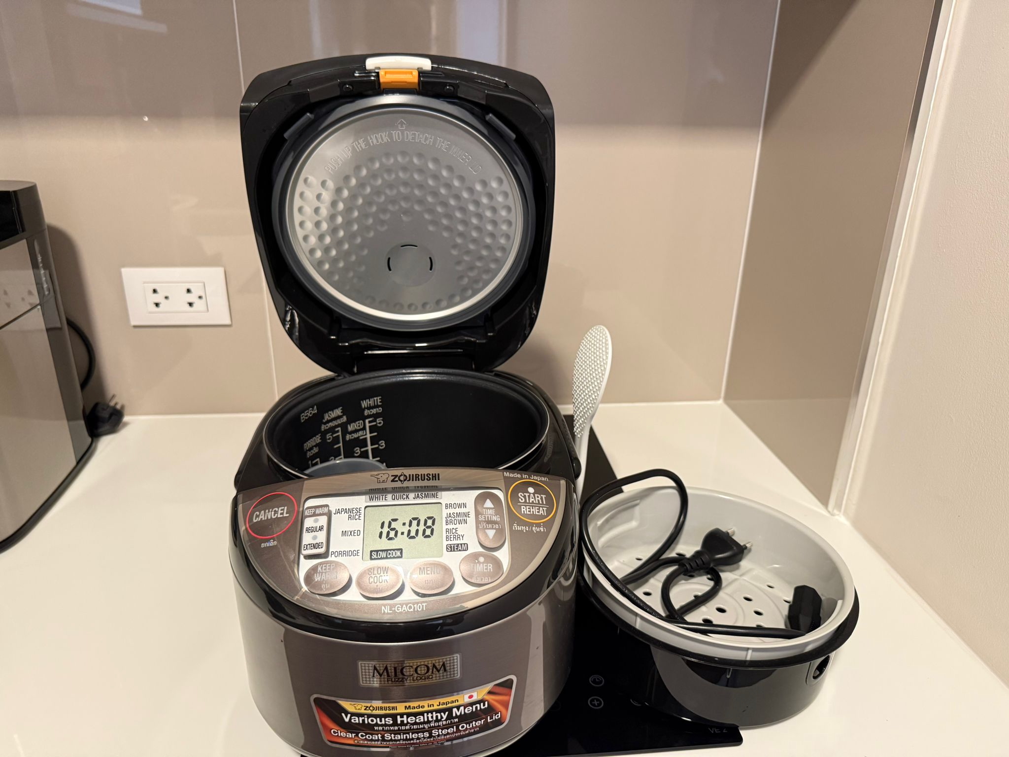 Rice Cooker & Warmer. It cooks more than just rice - a wide variety of versatile menu settings include Jasmine, Quick Jasmine, Congee, Steam and Slow Cook