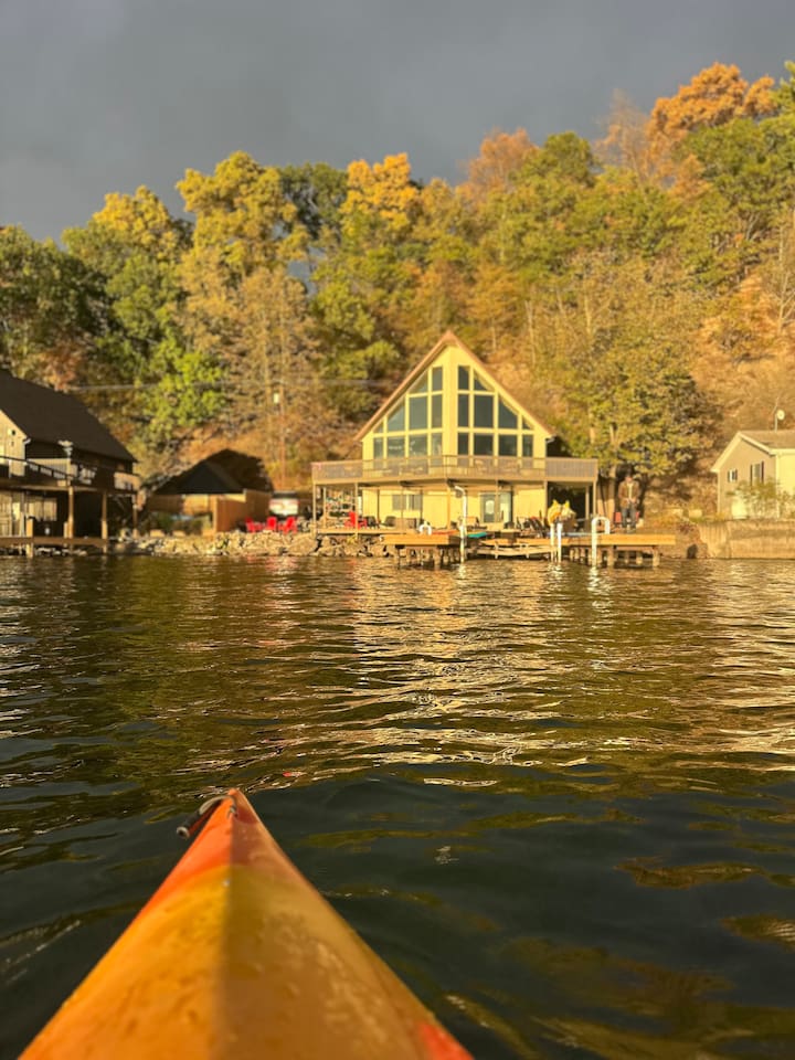 Fall Foliage Kayak Ride (Oct 25')