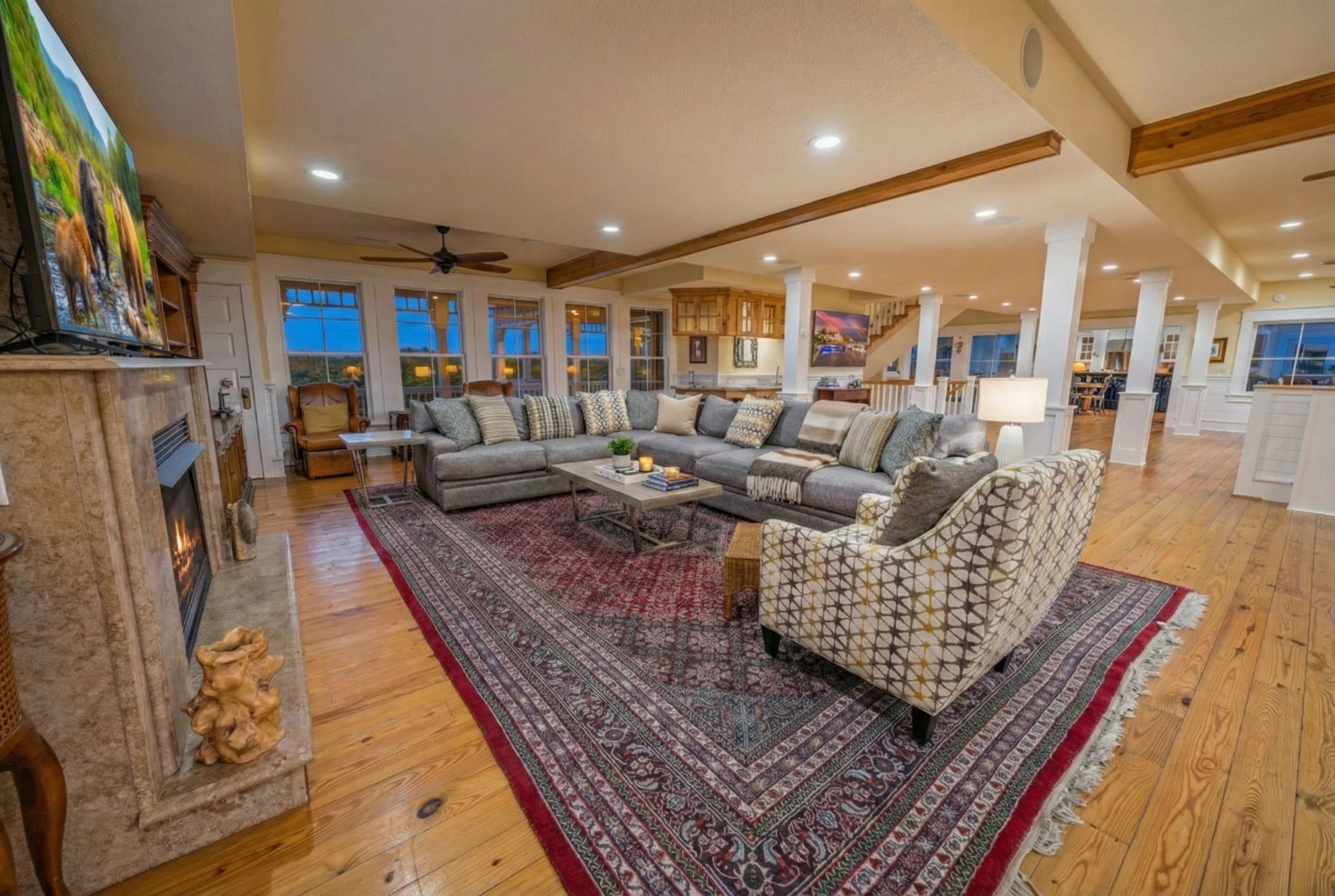 The Mark Twain — Living Area