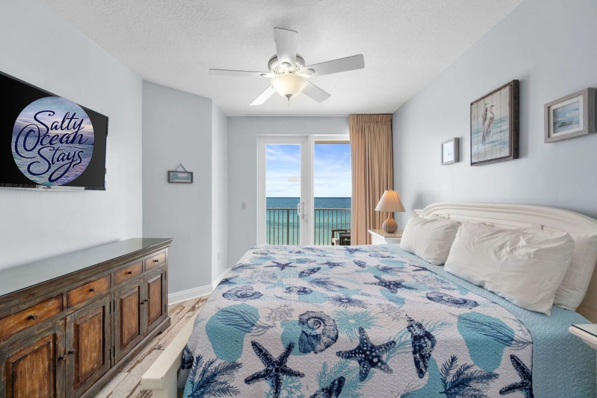 Primary Bedroom w/ Gulf View