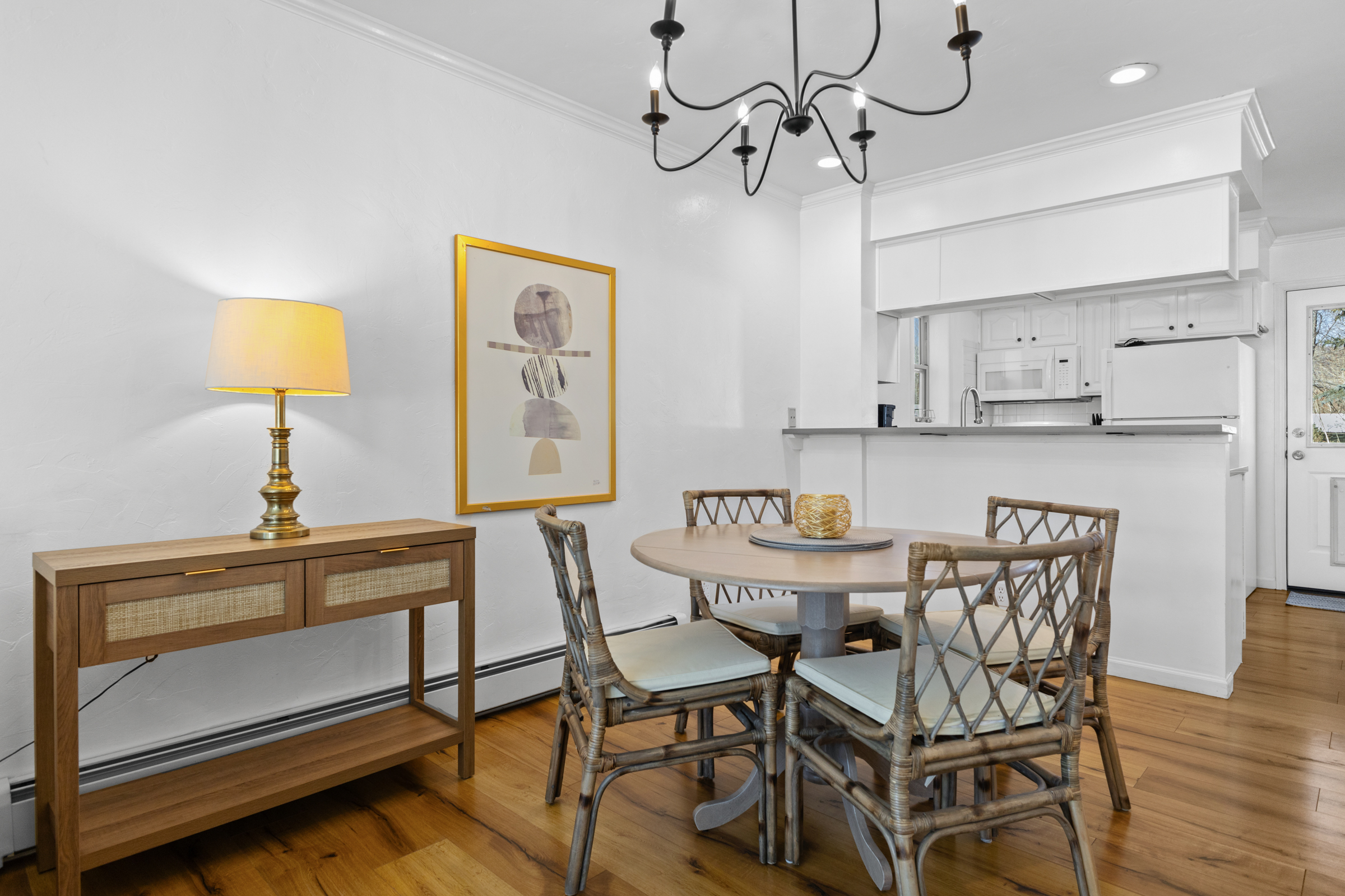 Dining area | Dining table for 4