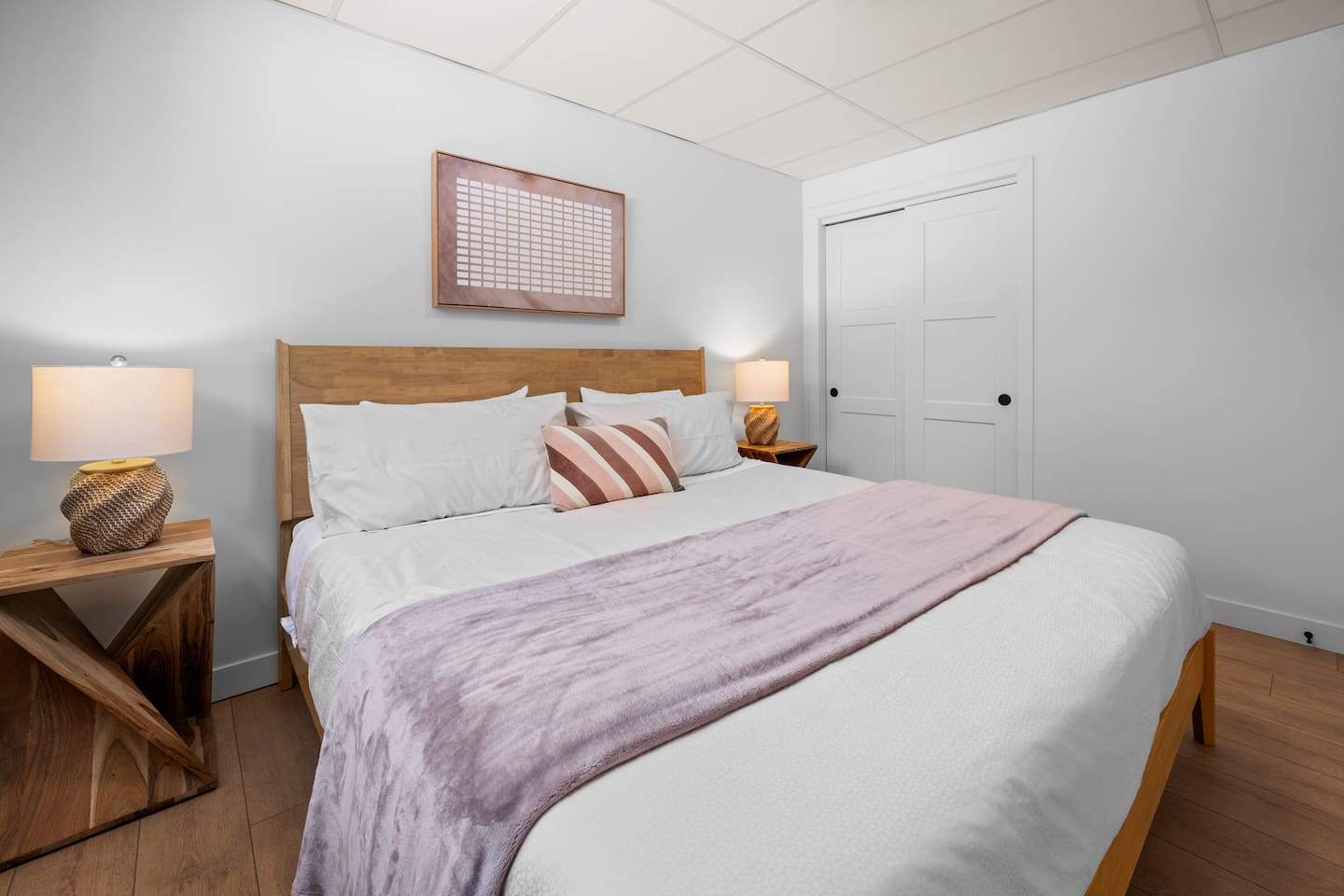  Sleep Soundly in the Spacious King Suite