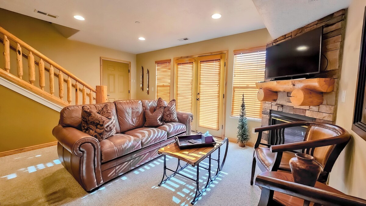 Enjoy entertainment on the large Smart TV to stream your favorite program!