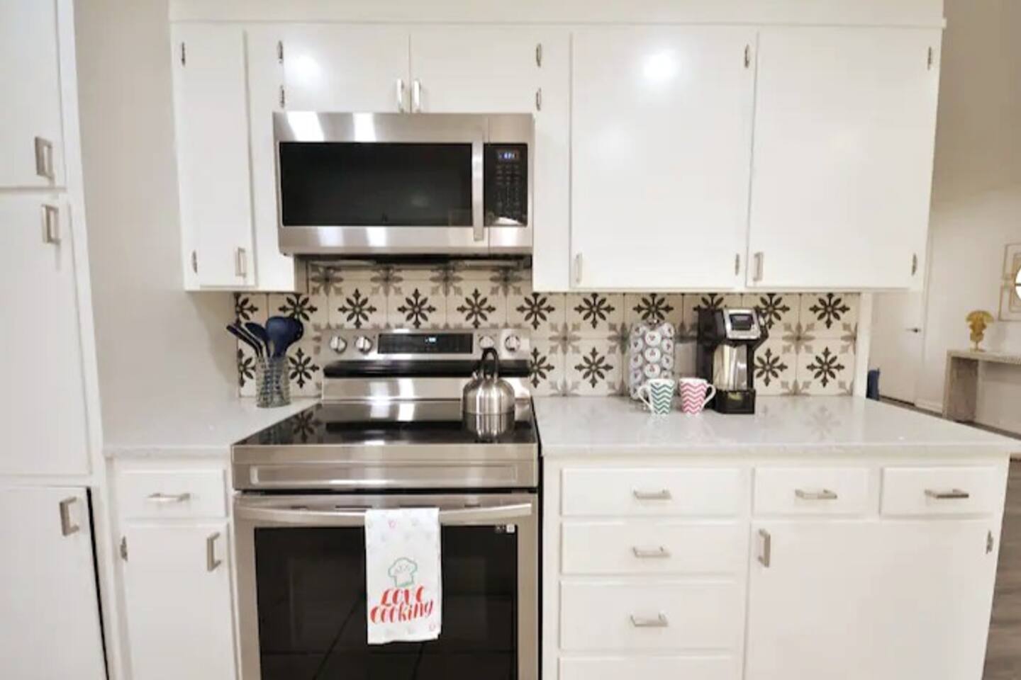 Fully Equipped Kitchen
coffee service