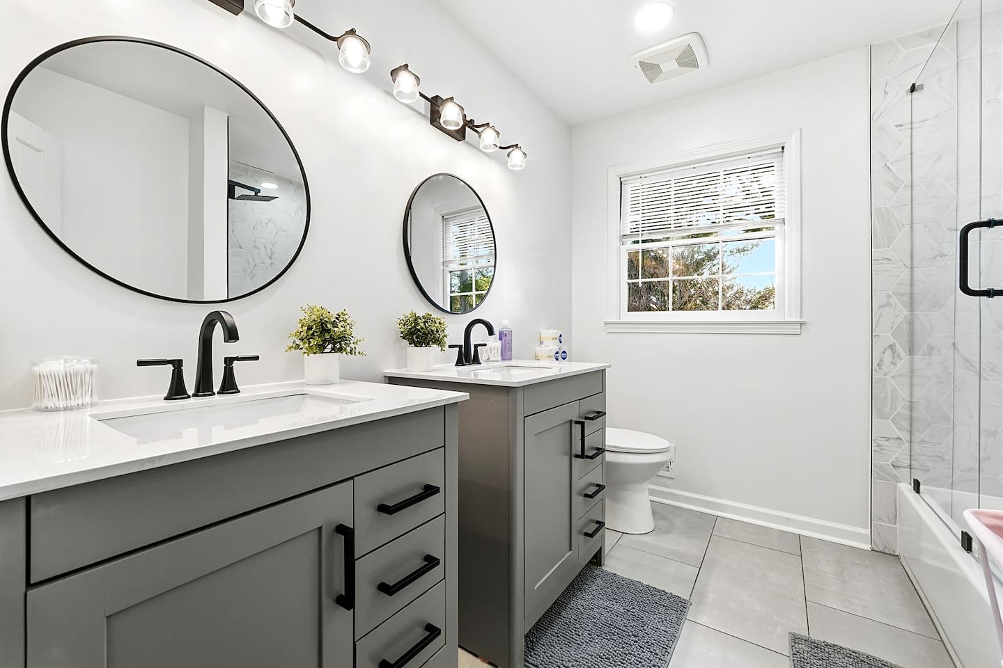 Second Floor Modern Shared Bathroom.