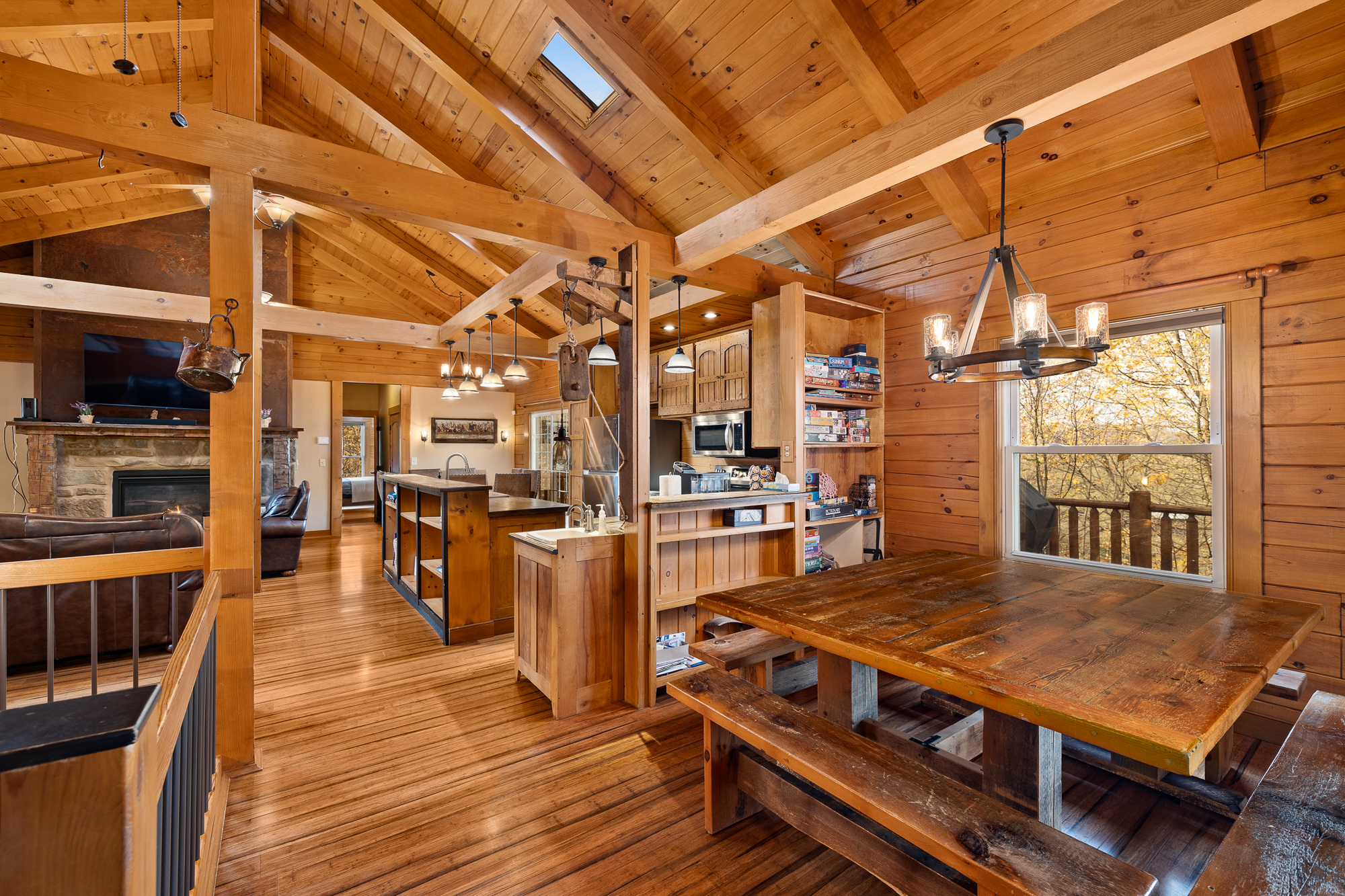 Entry/Diing Space