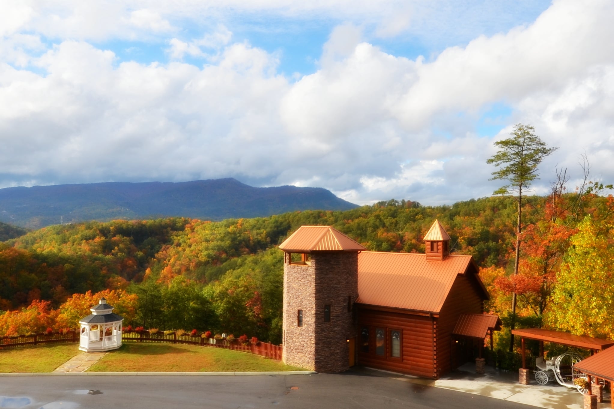 Considering a mountain wedding? Contact us for more information about Angel's View Wedding Chapel located right inside the resort.