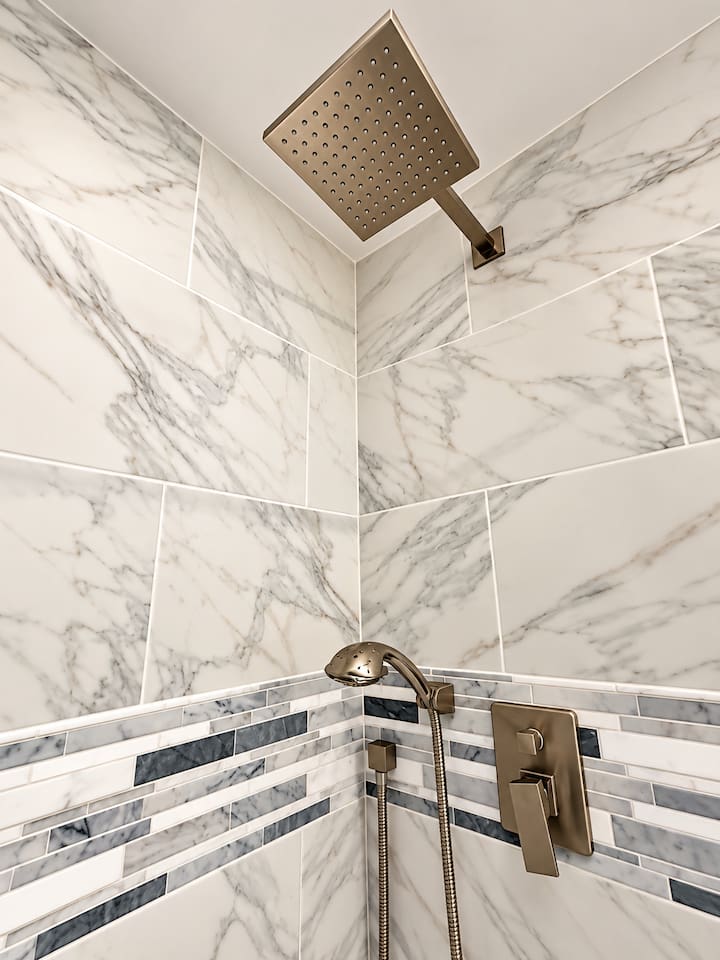Finish your day with shower, enjoy the double shower header