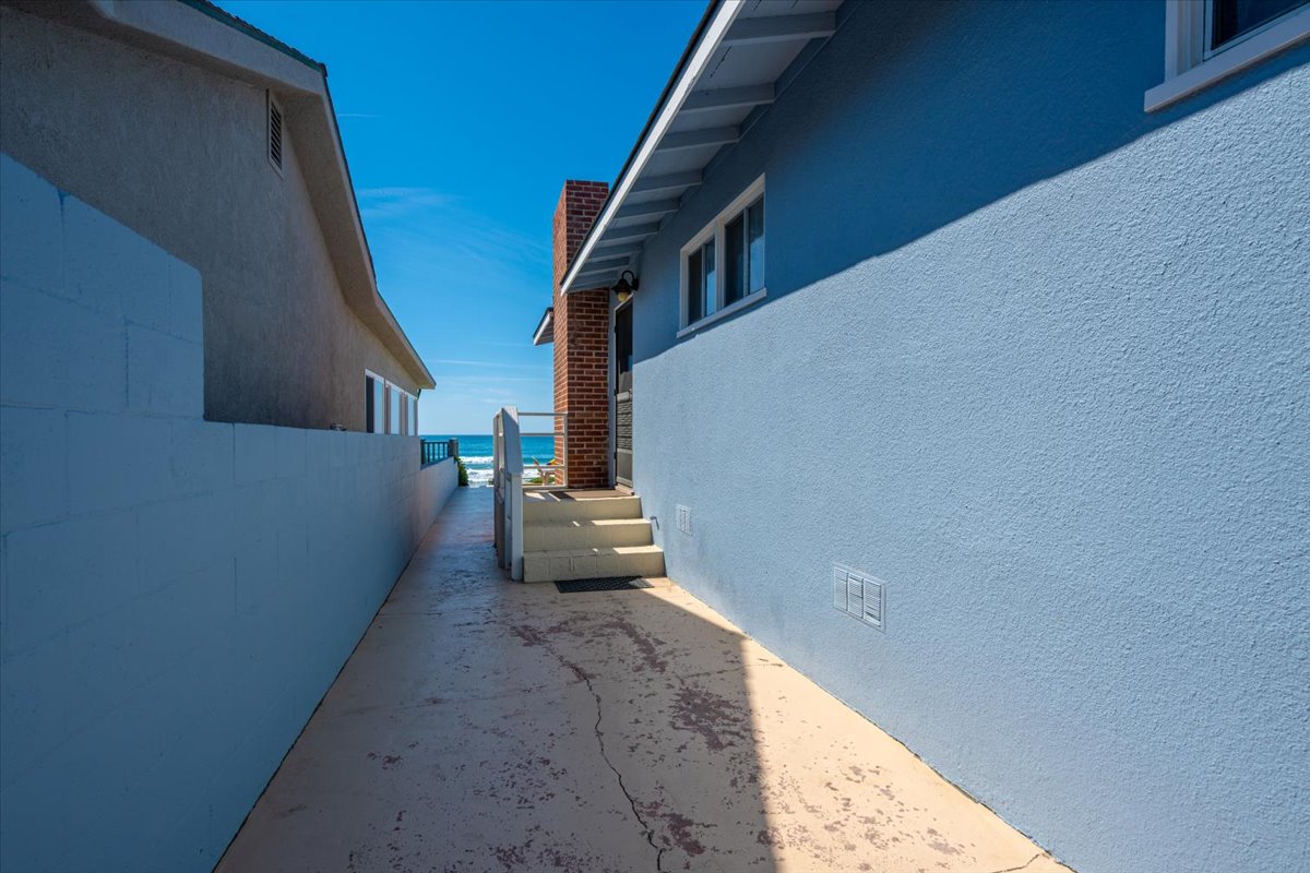 Front door entry stairs are required.