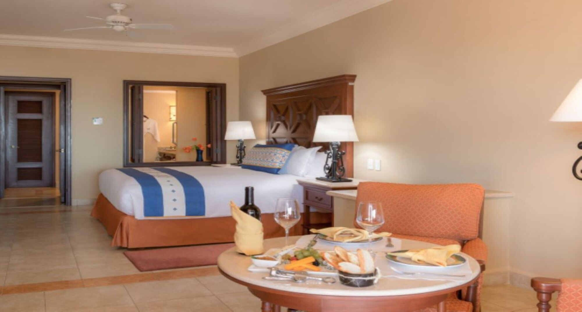 Owner Executive Suite at the Sunset Beach, Vacation Travel Exclusives