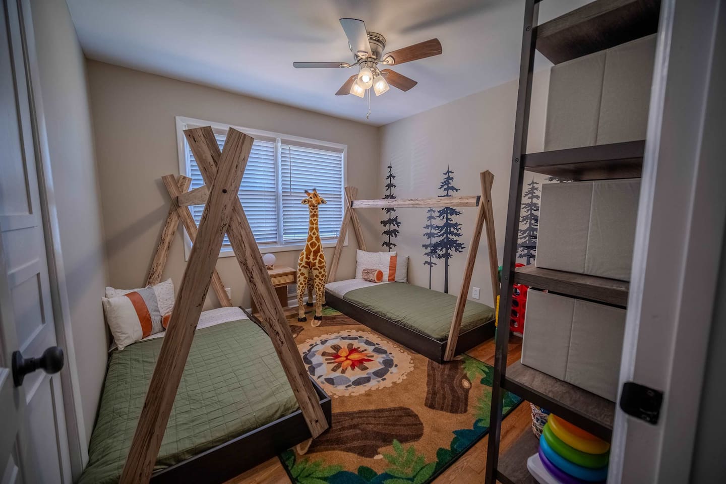 Bedroom 3: Teepee Kids Room