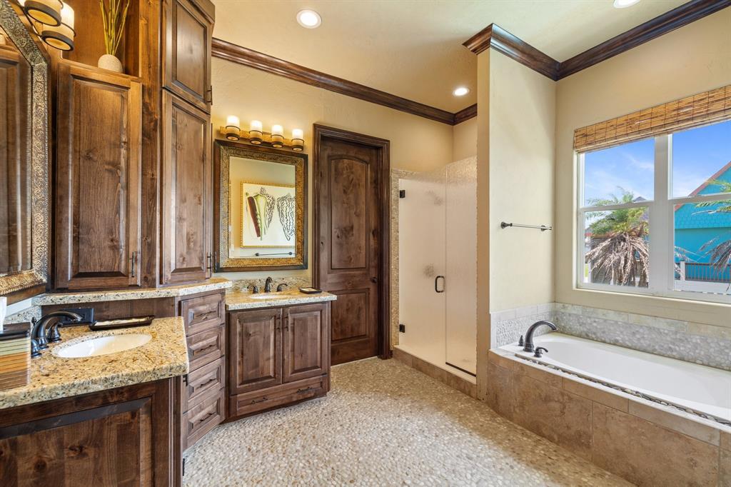 109c9670ecd640dcafecdb37f252de58 | Beachhouse | Texas | TX | Vacation Homes | Galveston | Crystal Beach | Kokomo | Breezy Days | Beachfront Elegance | Sunrise Serenity | Southern Sands Property Management, LLC