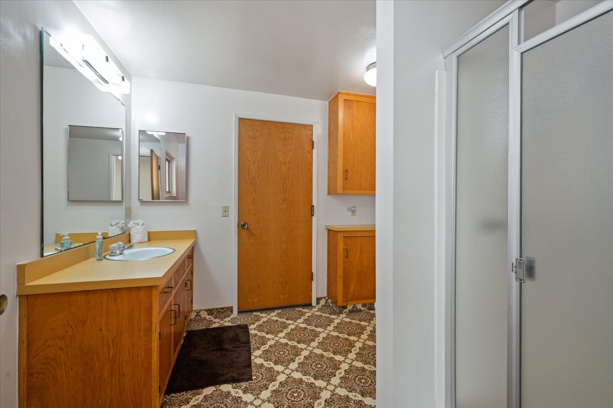 Primary Ensuite Restroom - Shower Only
