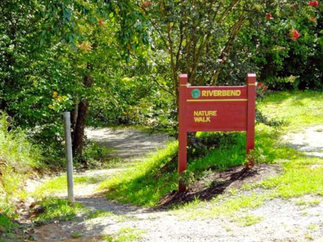 Located directly across the road from the private Mirror Lake: Hike down this trail to find the waterfall and the river.