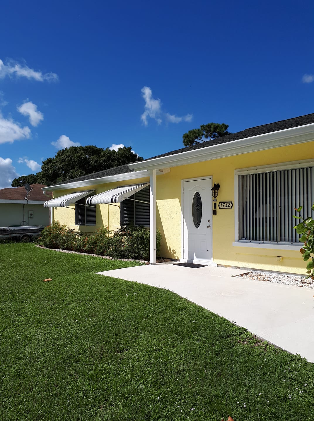 Cozy Port St Lucie Home!. Large Lanai & Heated Pool. 2