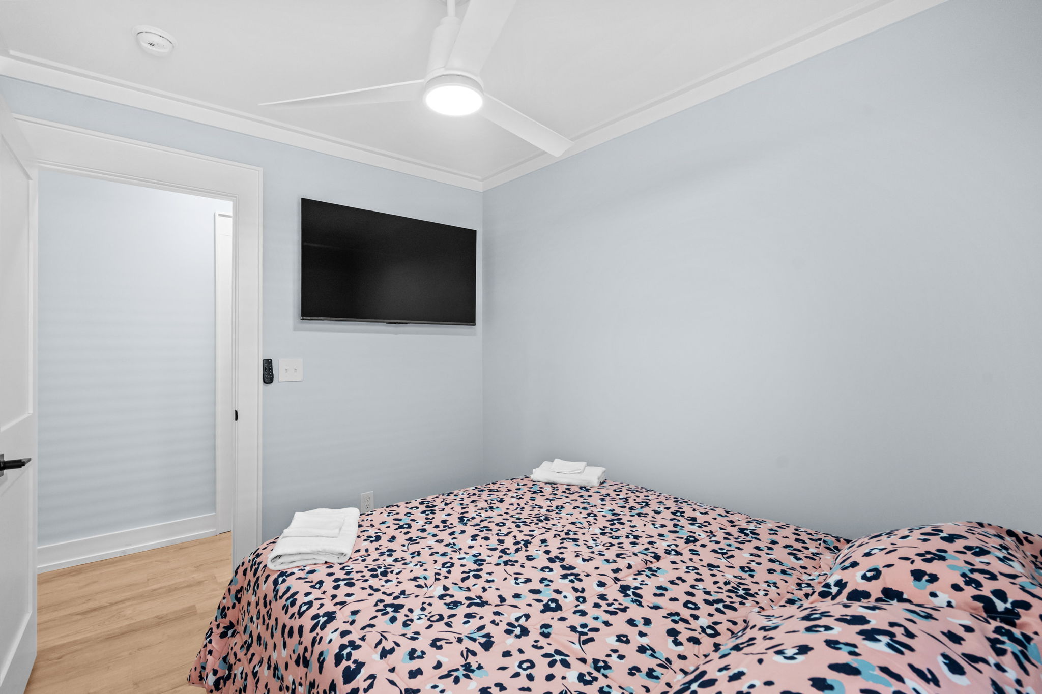 Queen bed