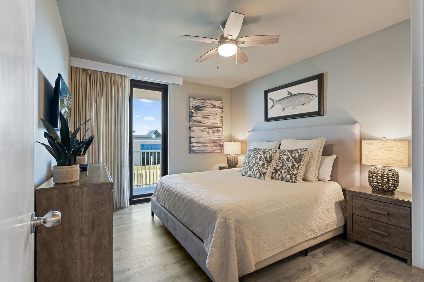 Second Bedroom with Queen Bed