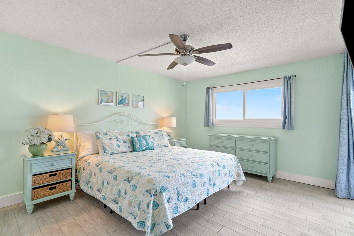 Primary suite