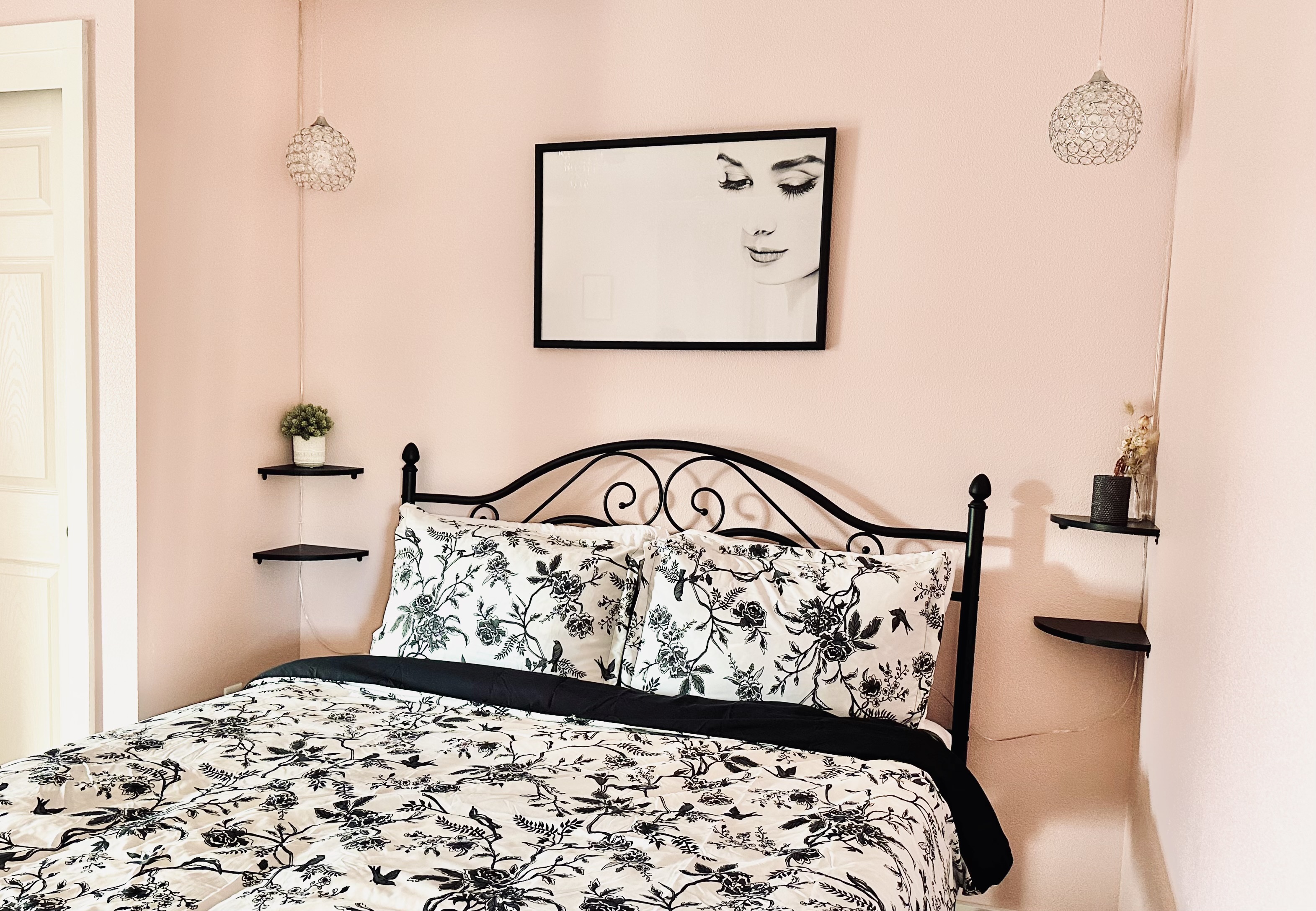 Audrey bedroom