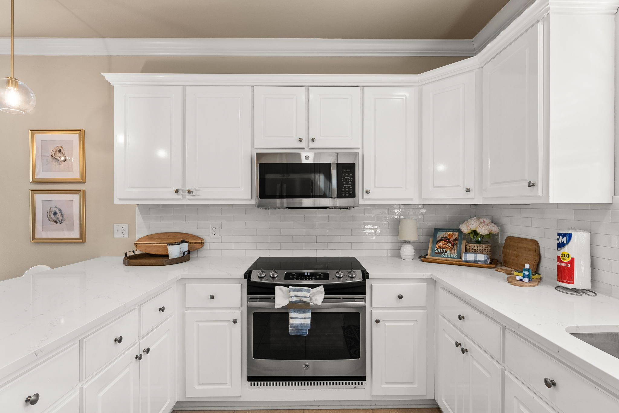 Bright, Fully Equipped Kitchen with Island Seating