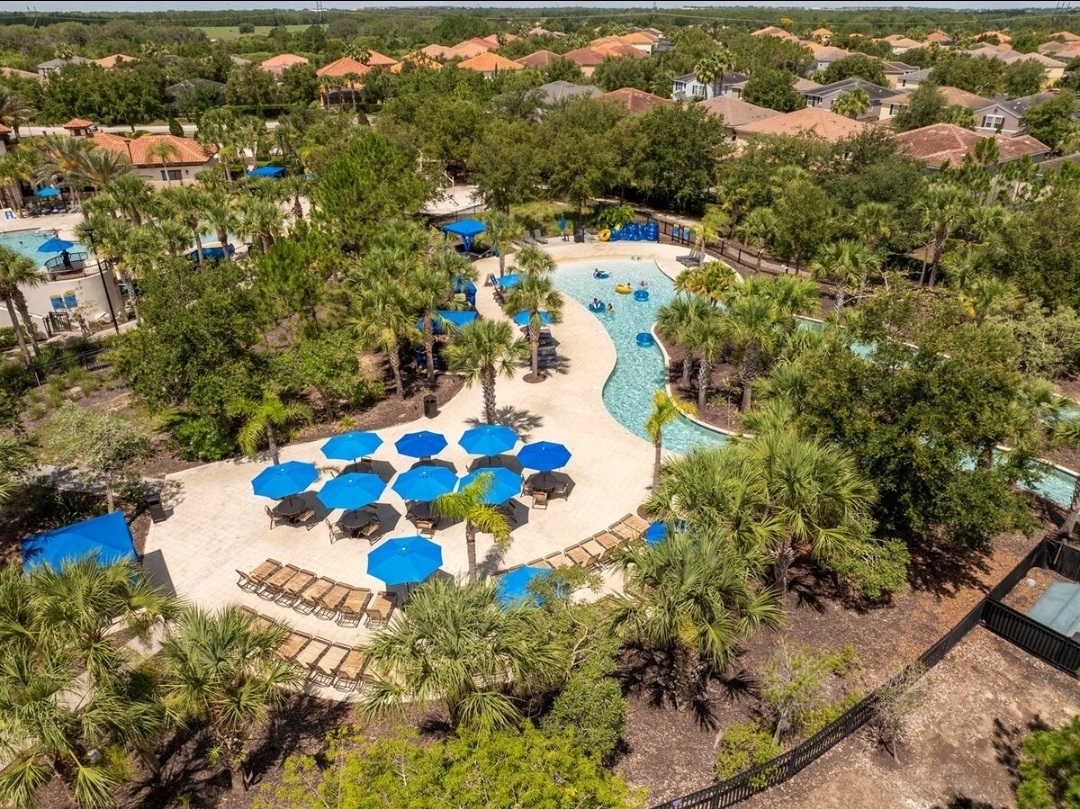 Lazy river & Cabanas for rent