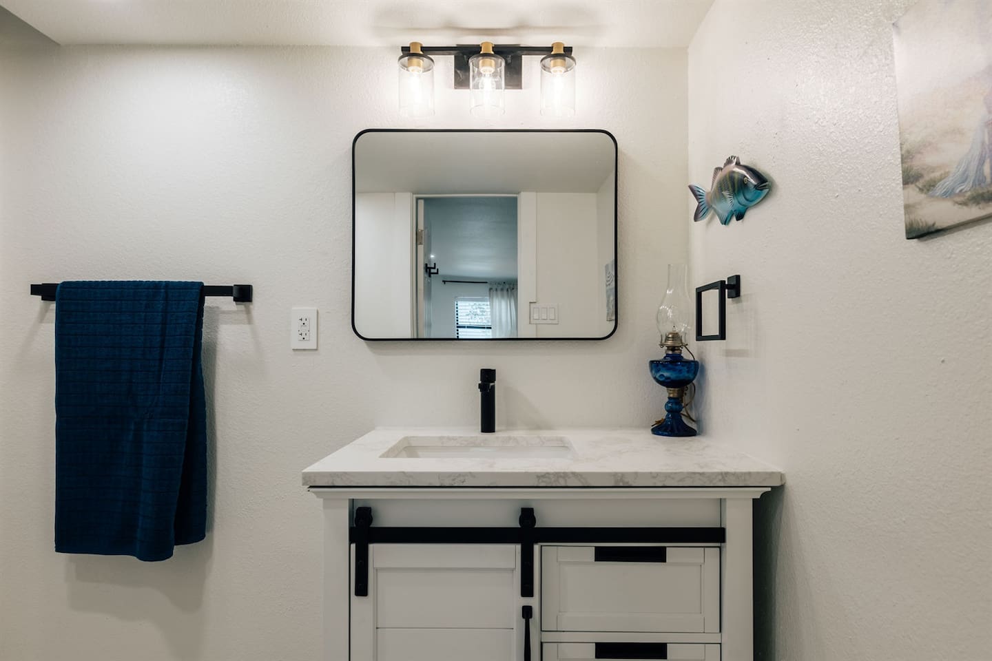 full bath with rain shower