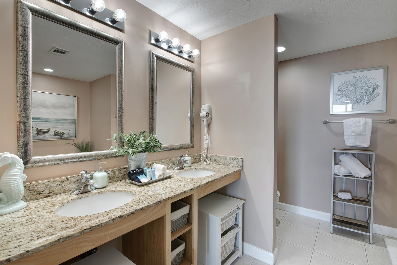 Primary Double Vanity Area