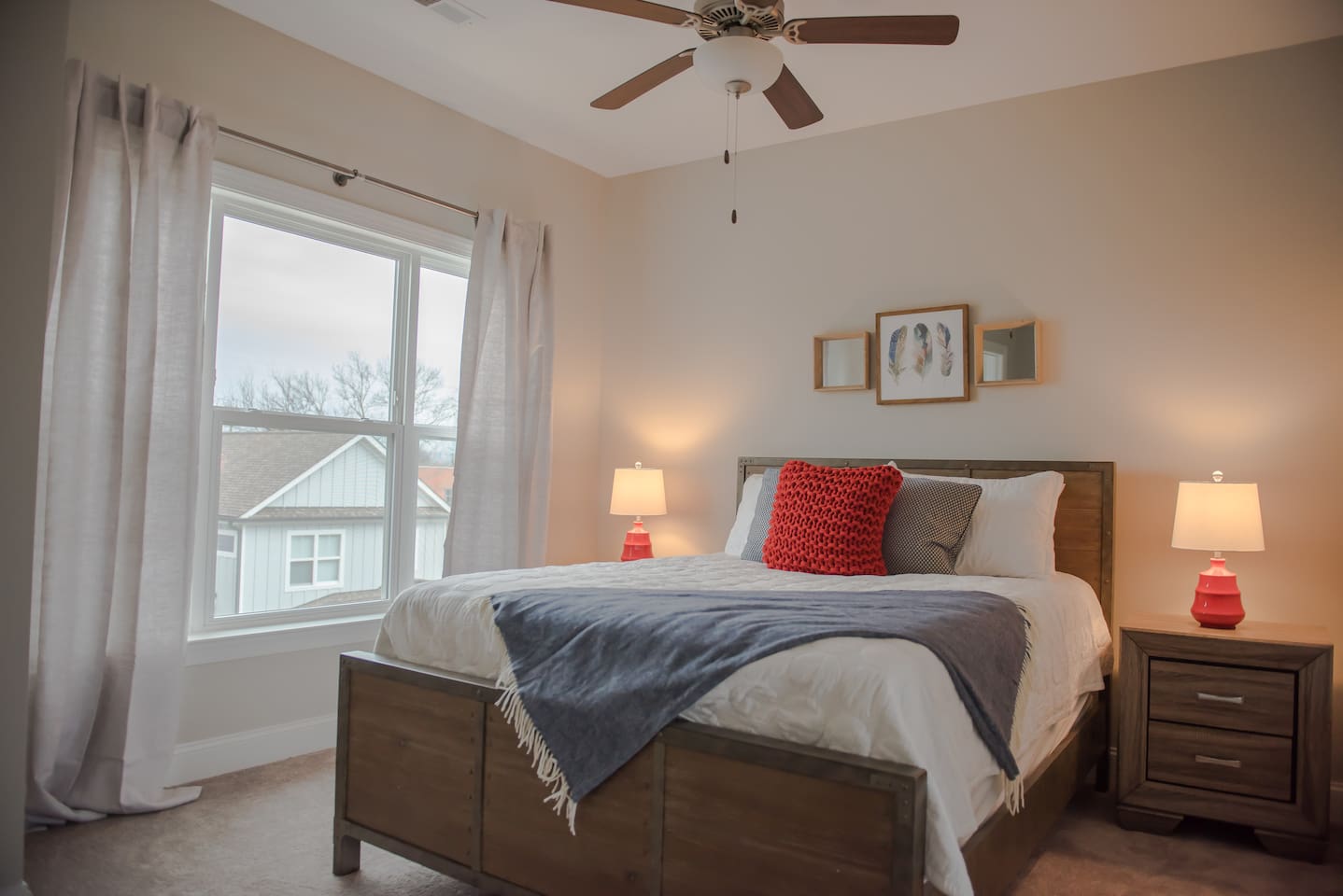 3rd floor bedroom with queen bed