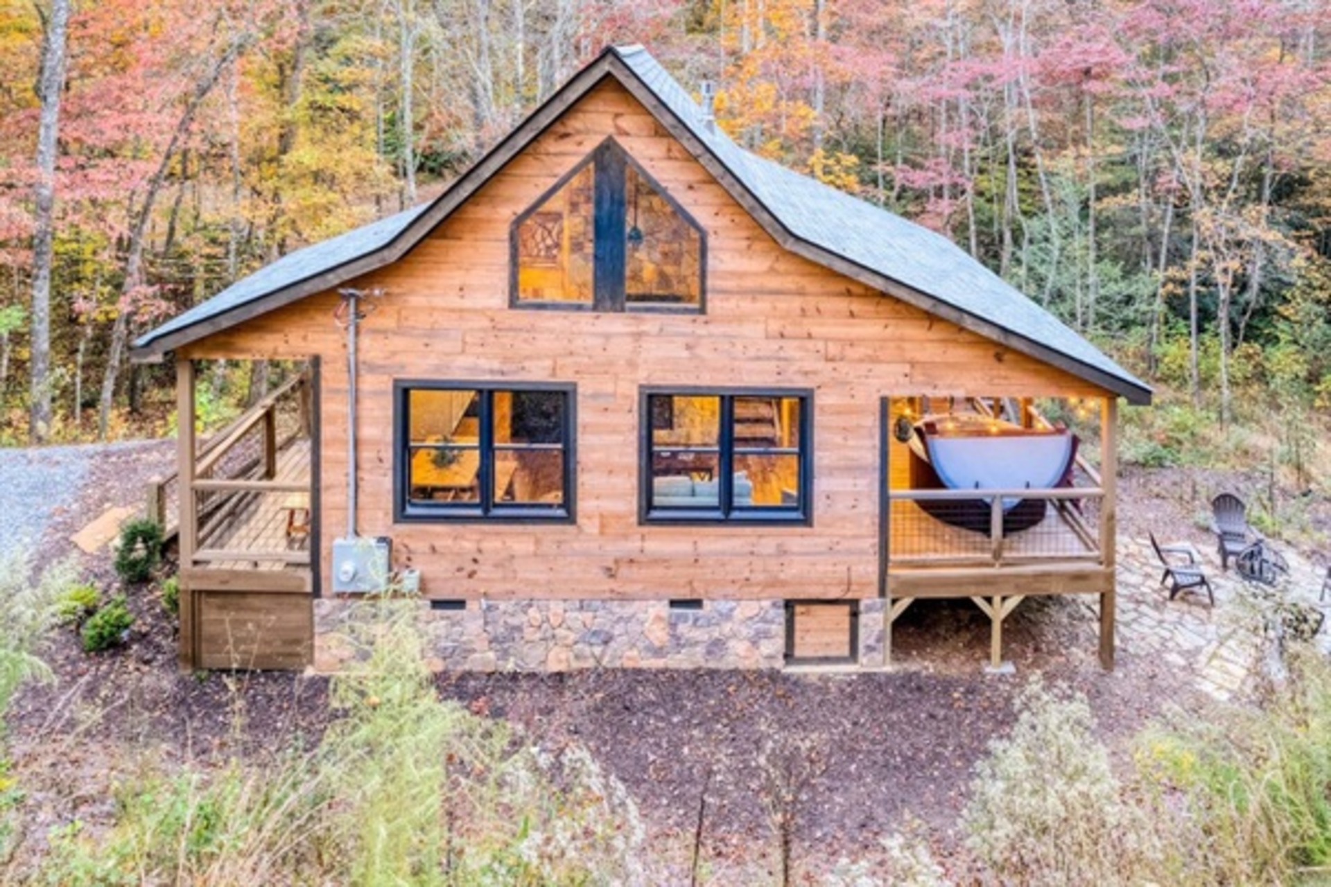 Welcome to our beautiful Cozy Blue Ridge Cabin: your tranquil mountain haven awaits. ️✨