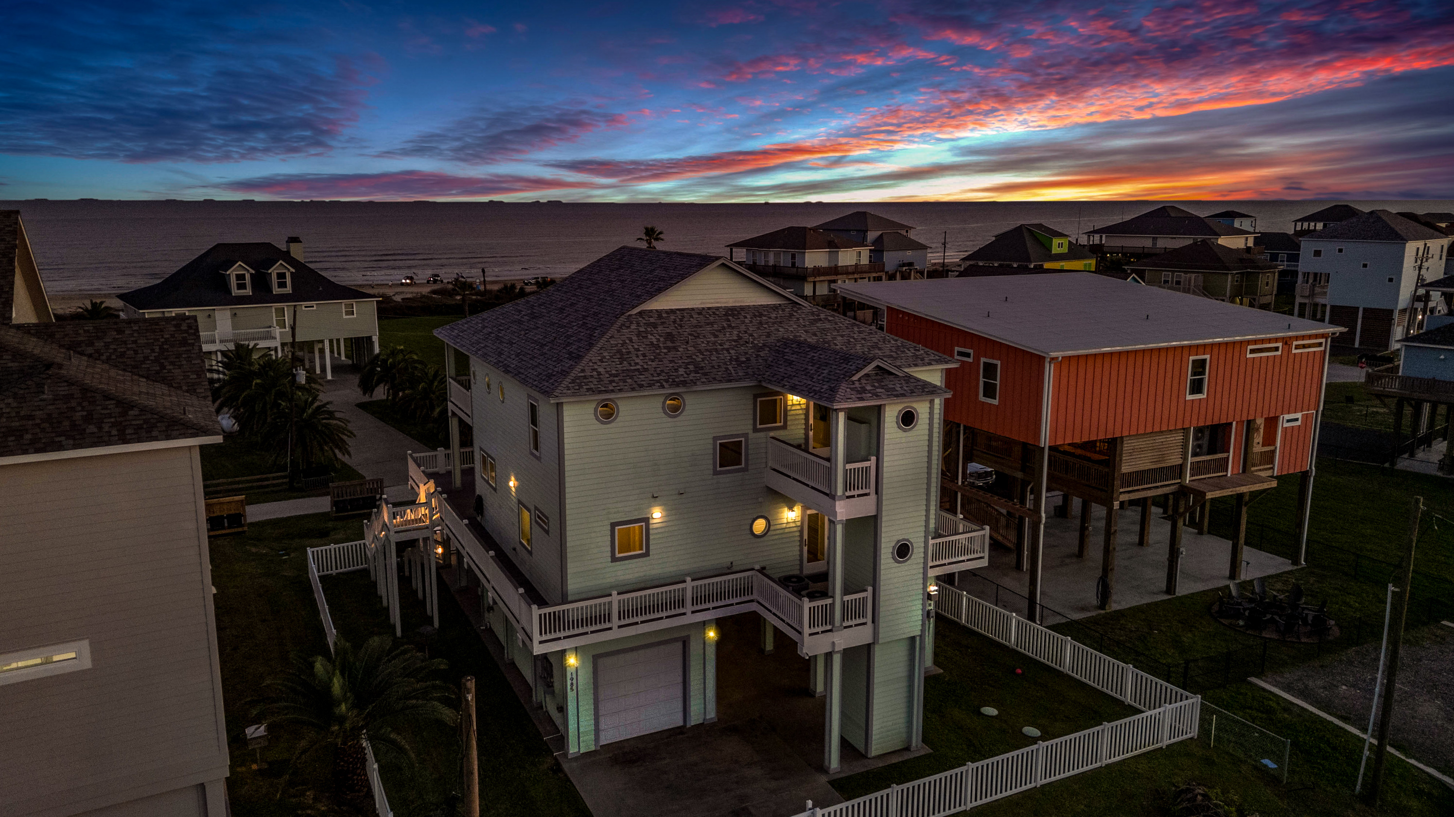Crystal Paradise Exterior: Your coastal retreat with big balconies, ocean views, all for you to enjoy. 