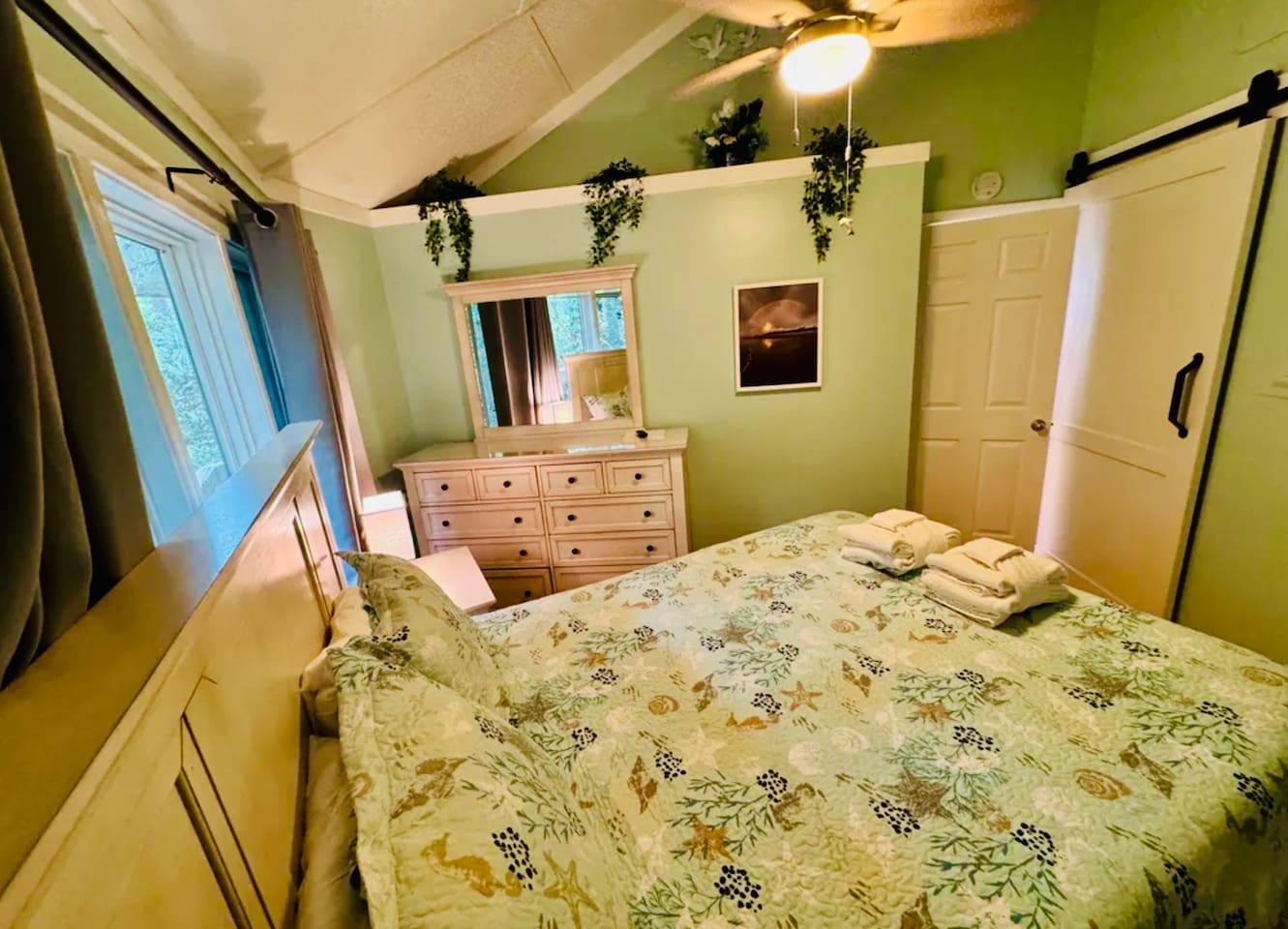 Second bedroom with dresser