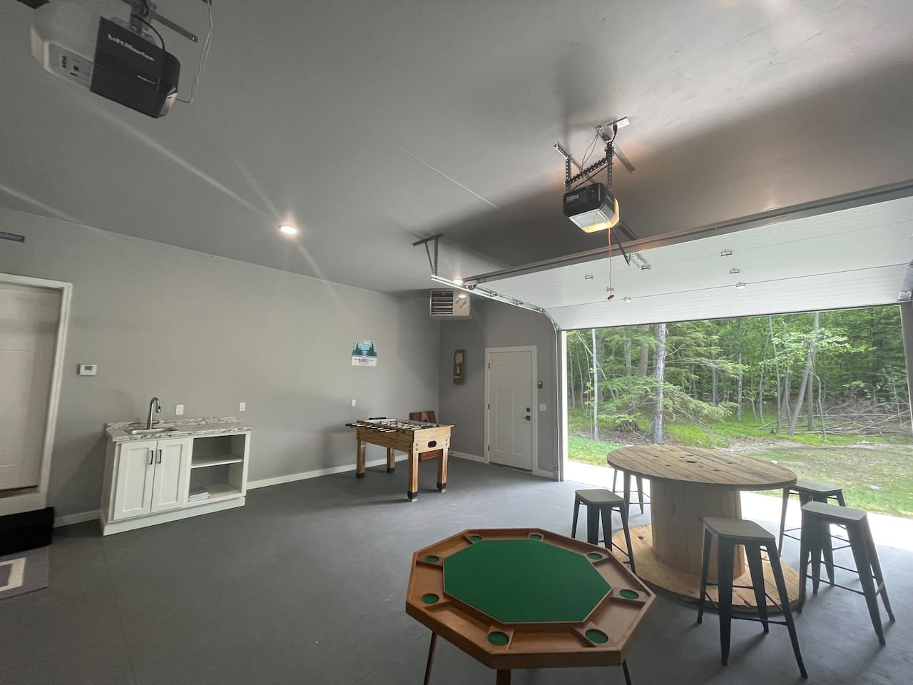 Garage/Rec Room